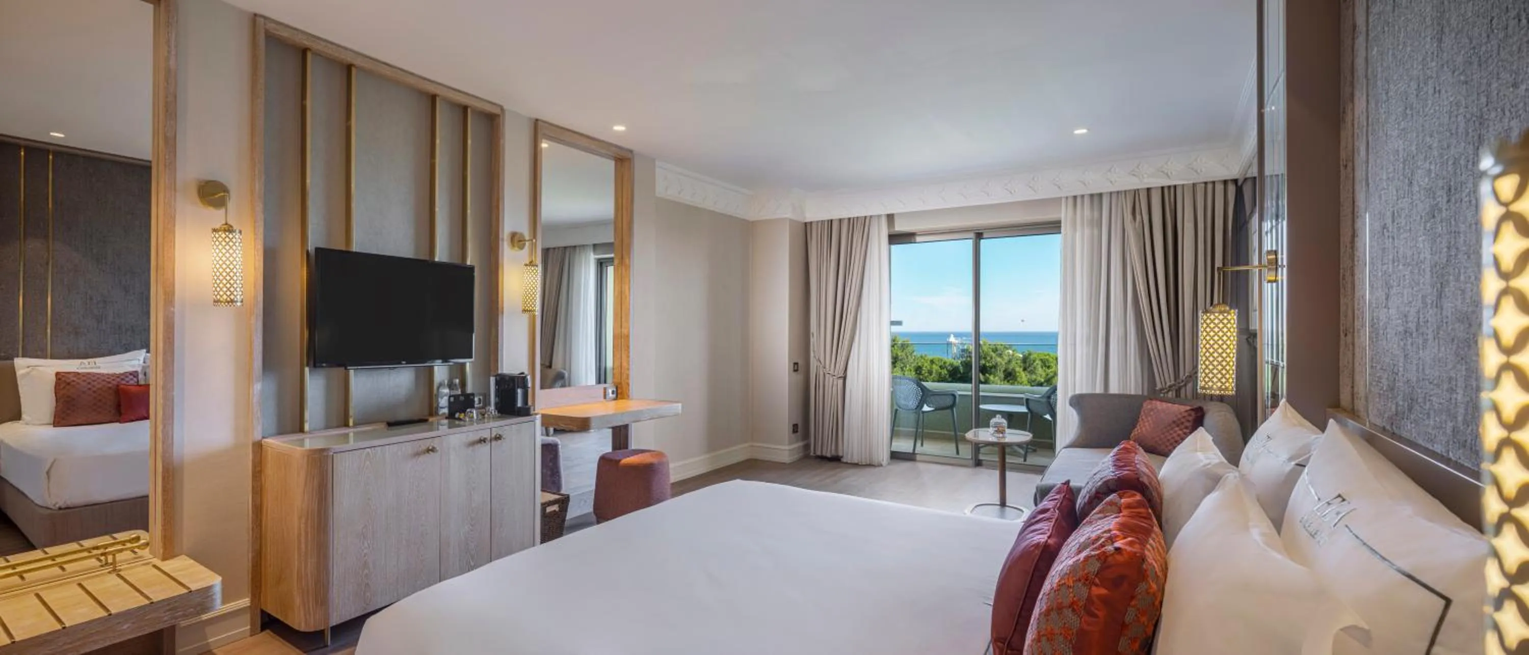 Photo of the whole room, Bed in Ela Excellence Resort Belek