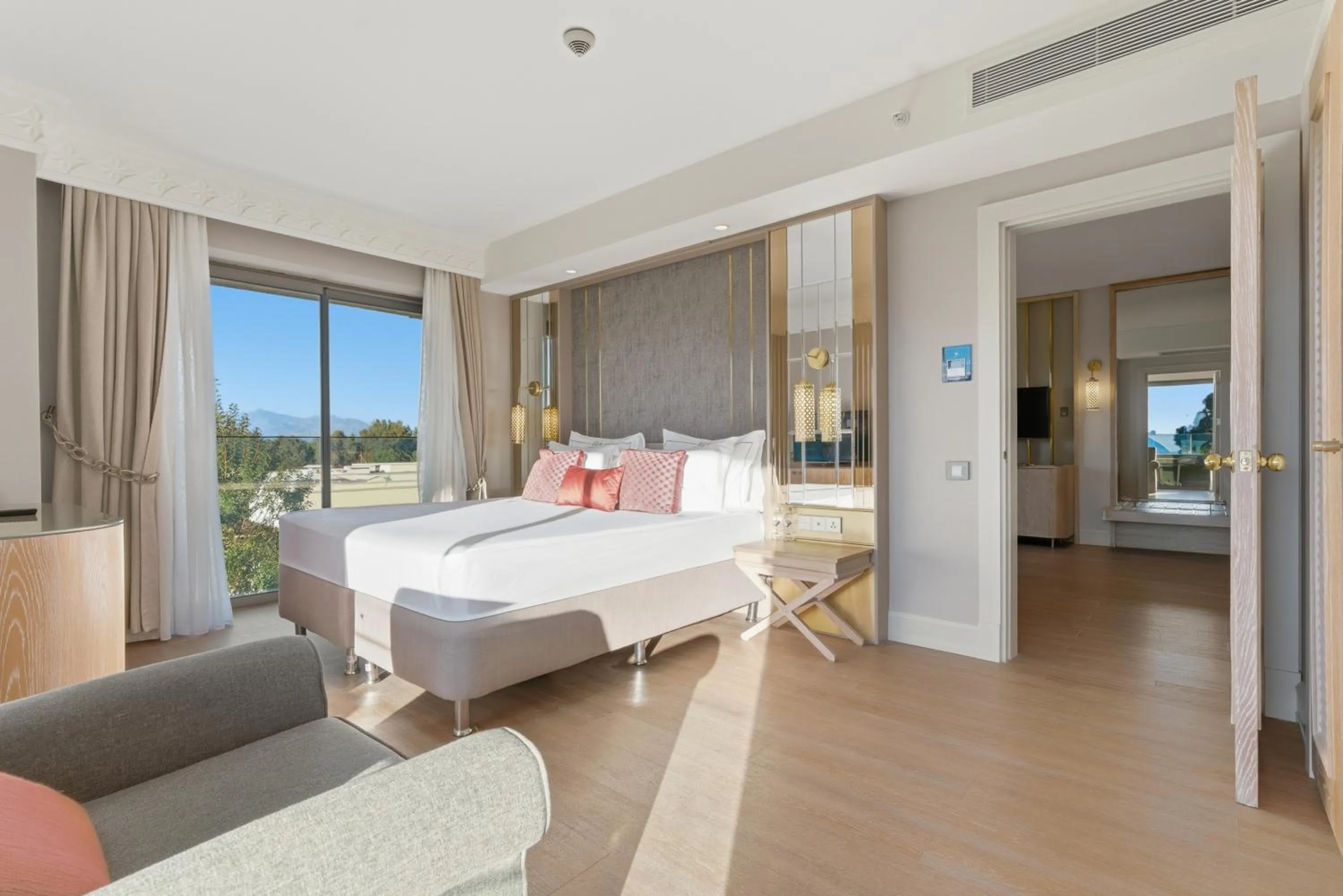 Bedroom, Bed in Ela Excellence Resort Belek