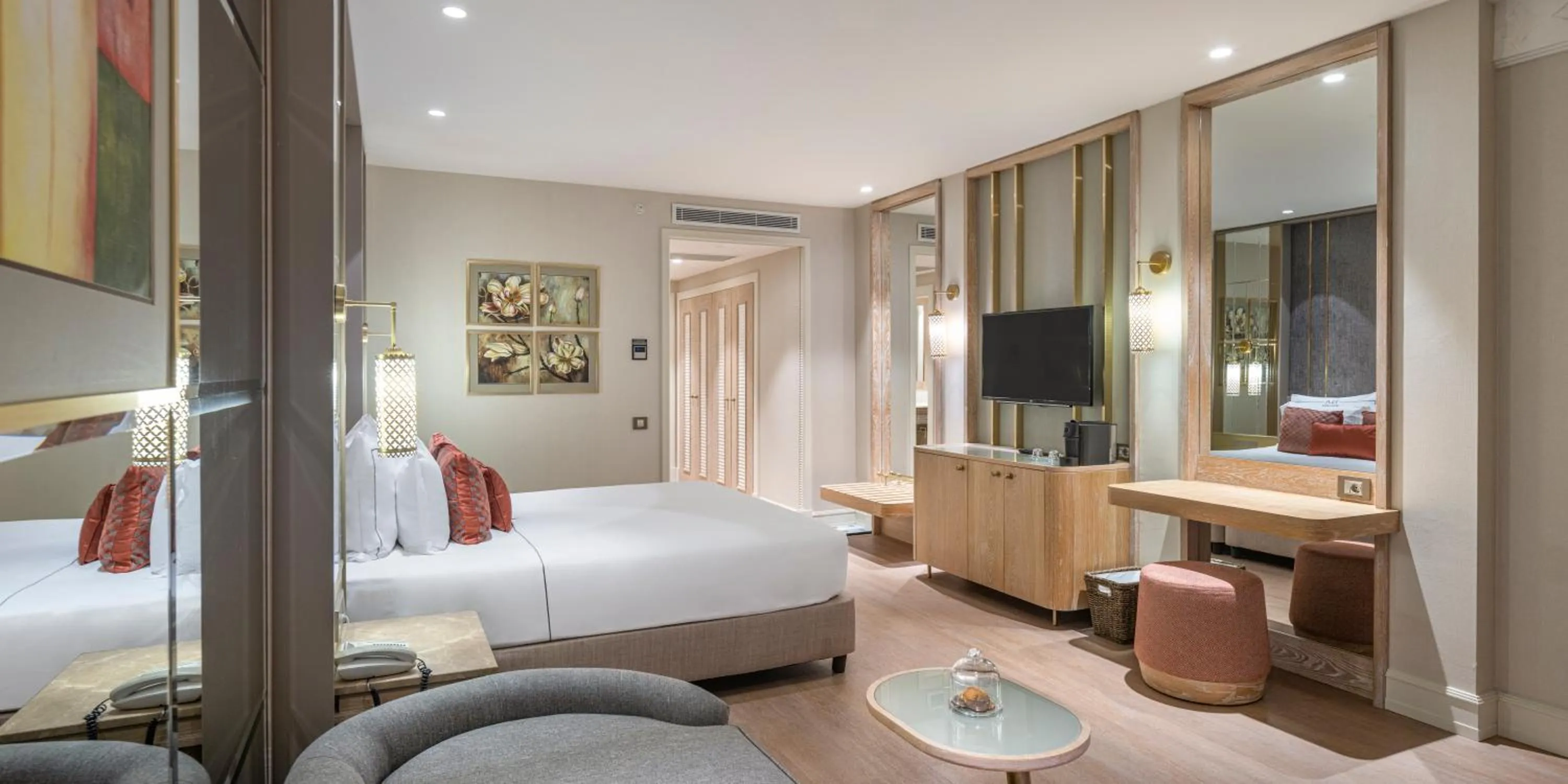 Photo of the whole room, Bed in Ela Excellence Resort Belek