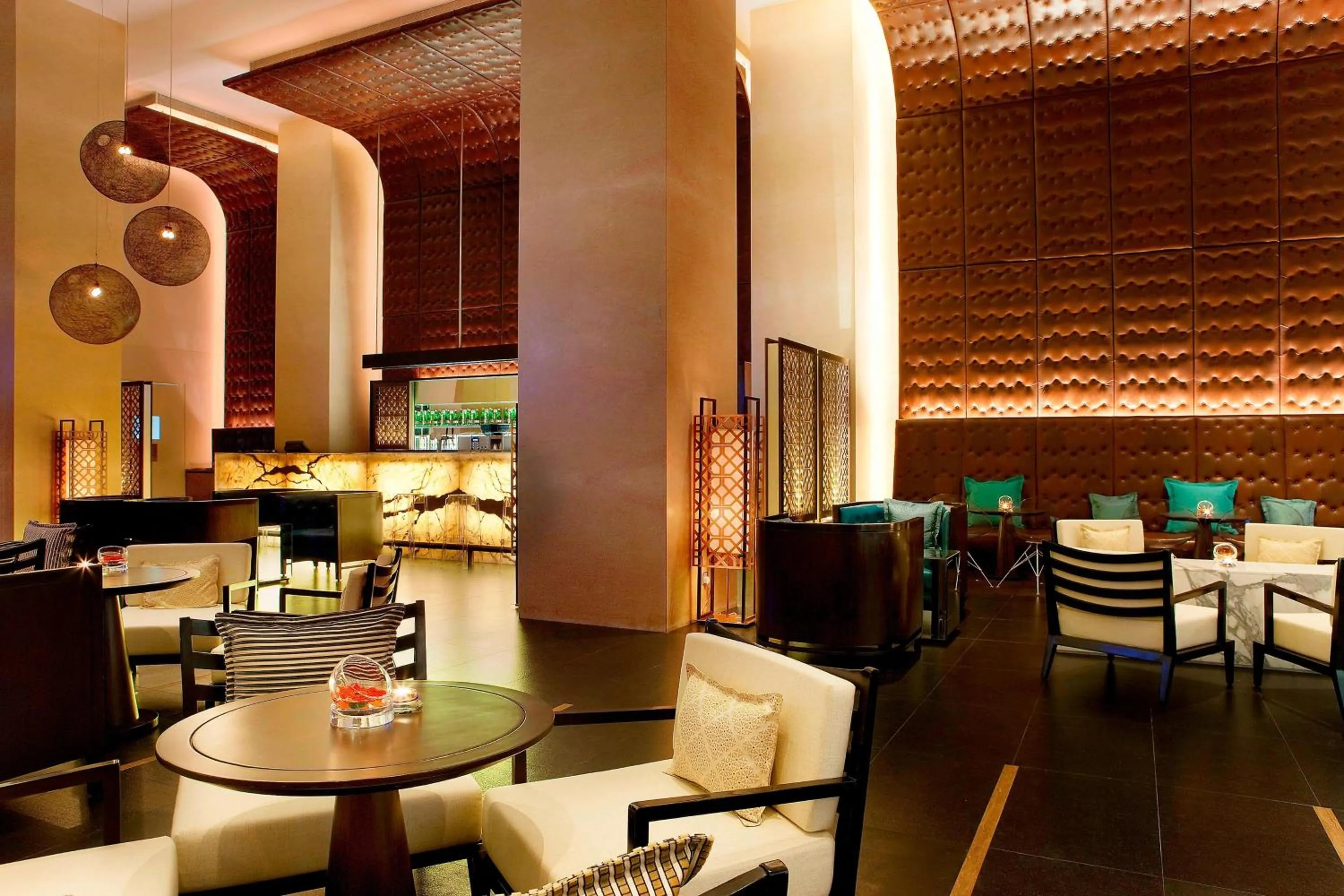 Lounge or bar in The Westin Hyderabad Mindspace