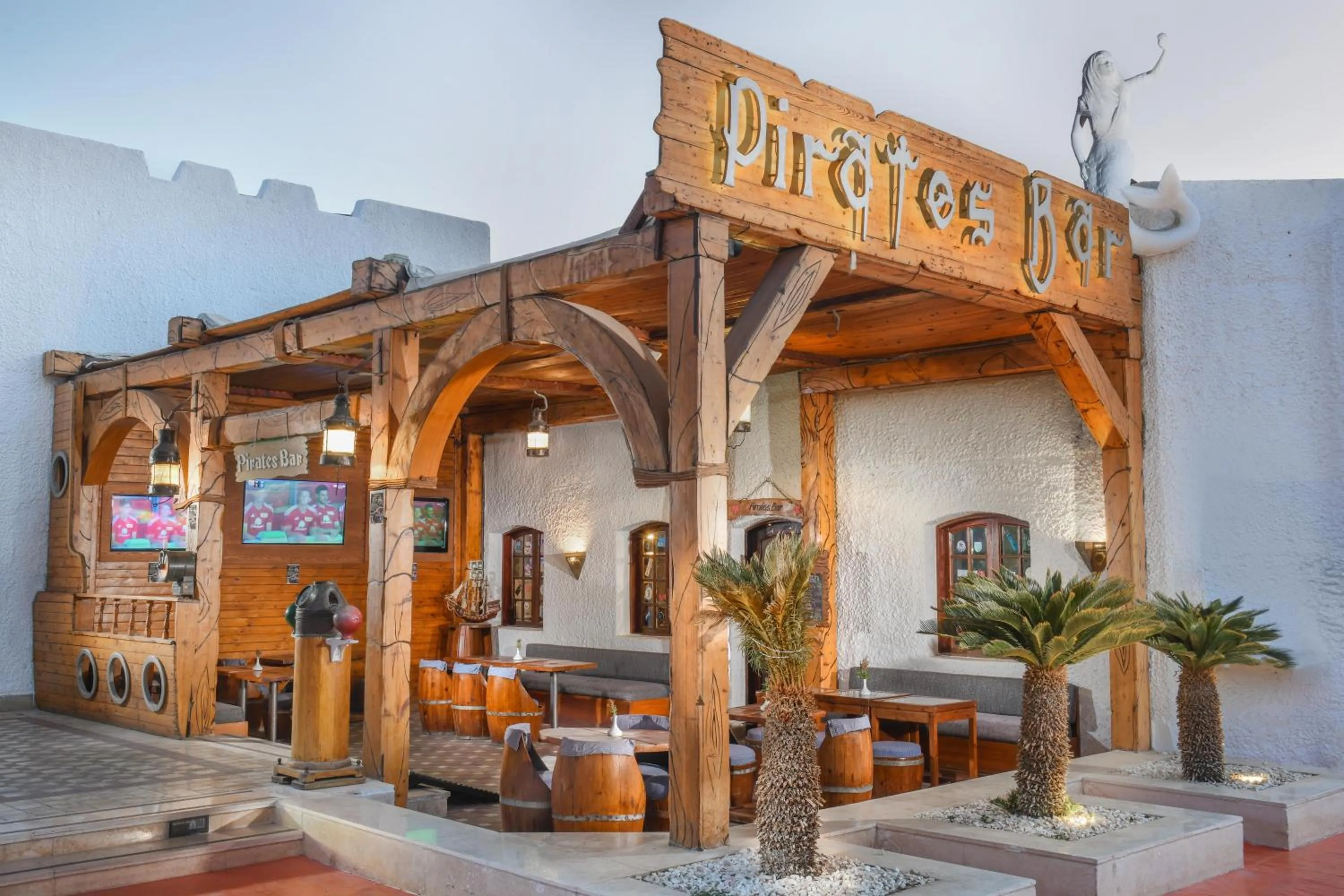 Lounge or bar in JAZ Fayrouz