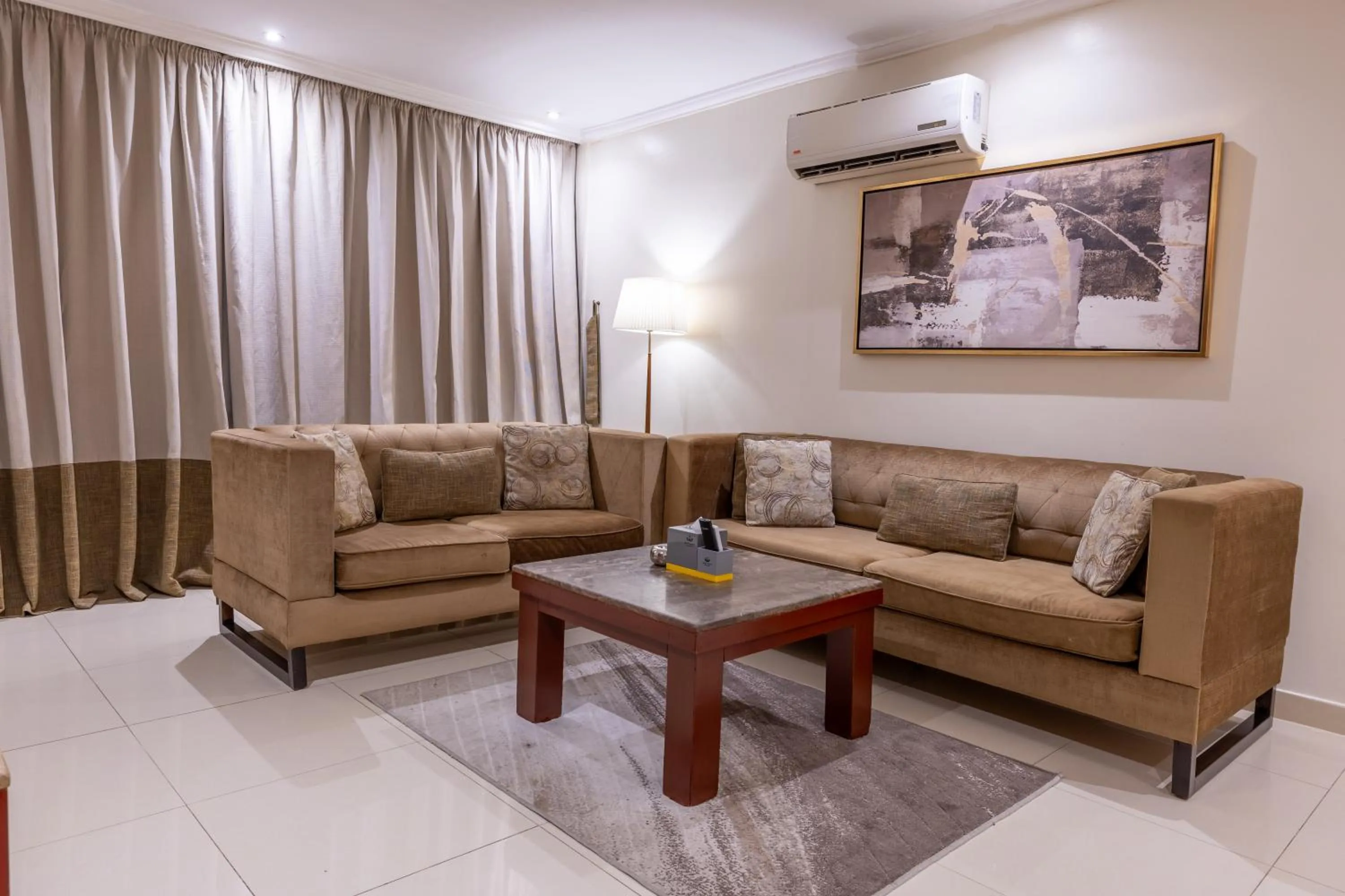 Al Muhaidb Residence Al Takhasossi 3