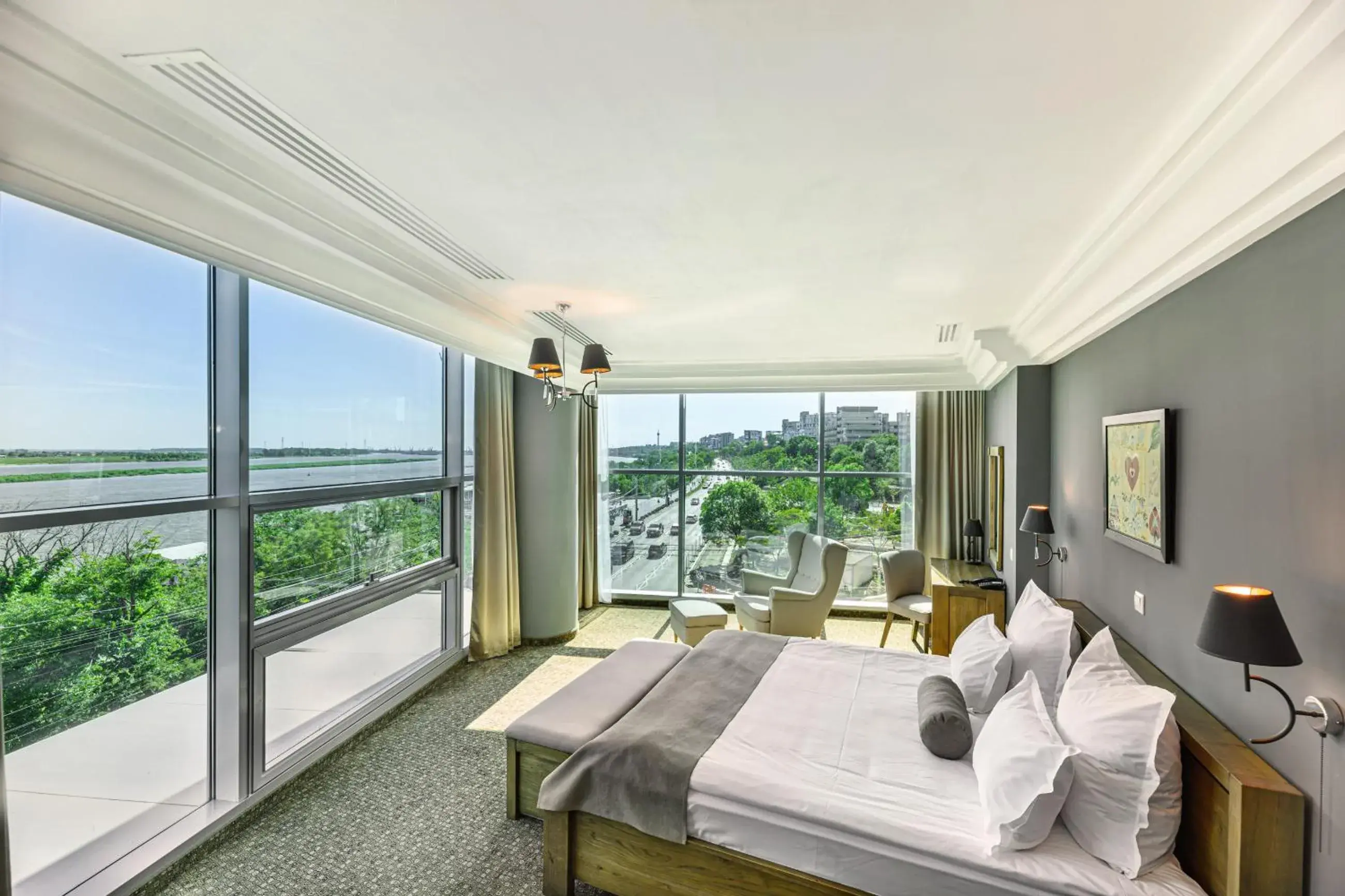 Presidential Suite panoramic Danube View - single occupancy in Vega Hotel Presidential Suite panoramic Danube View - single occupancy in Vega Hotel