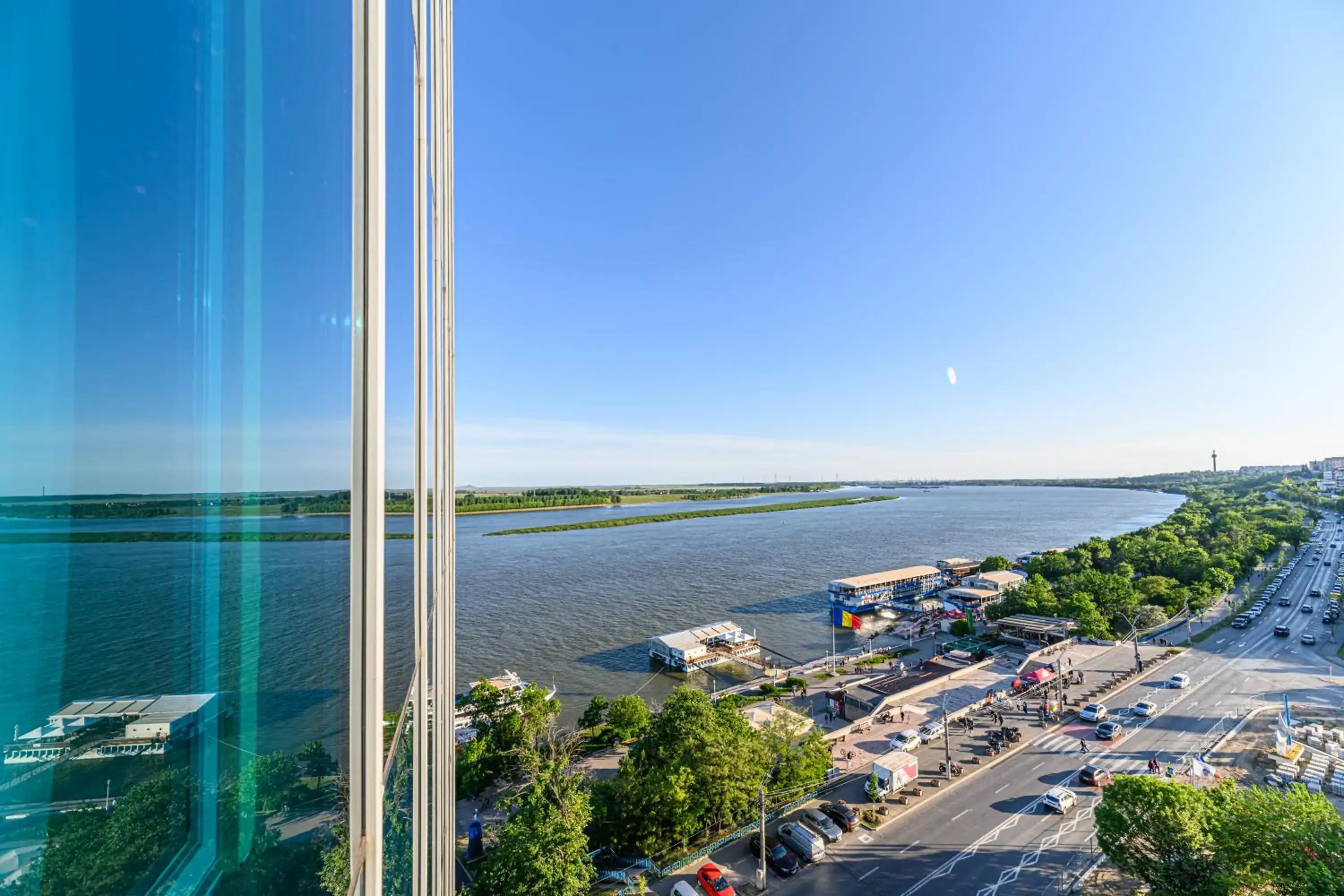 Business Superior Room with Balcony and Danube View - single occupancy in Vega Hotel Business Superior Room with Balcony and Danube View - single occupancy in Vega Hotel