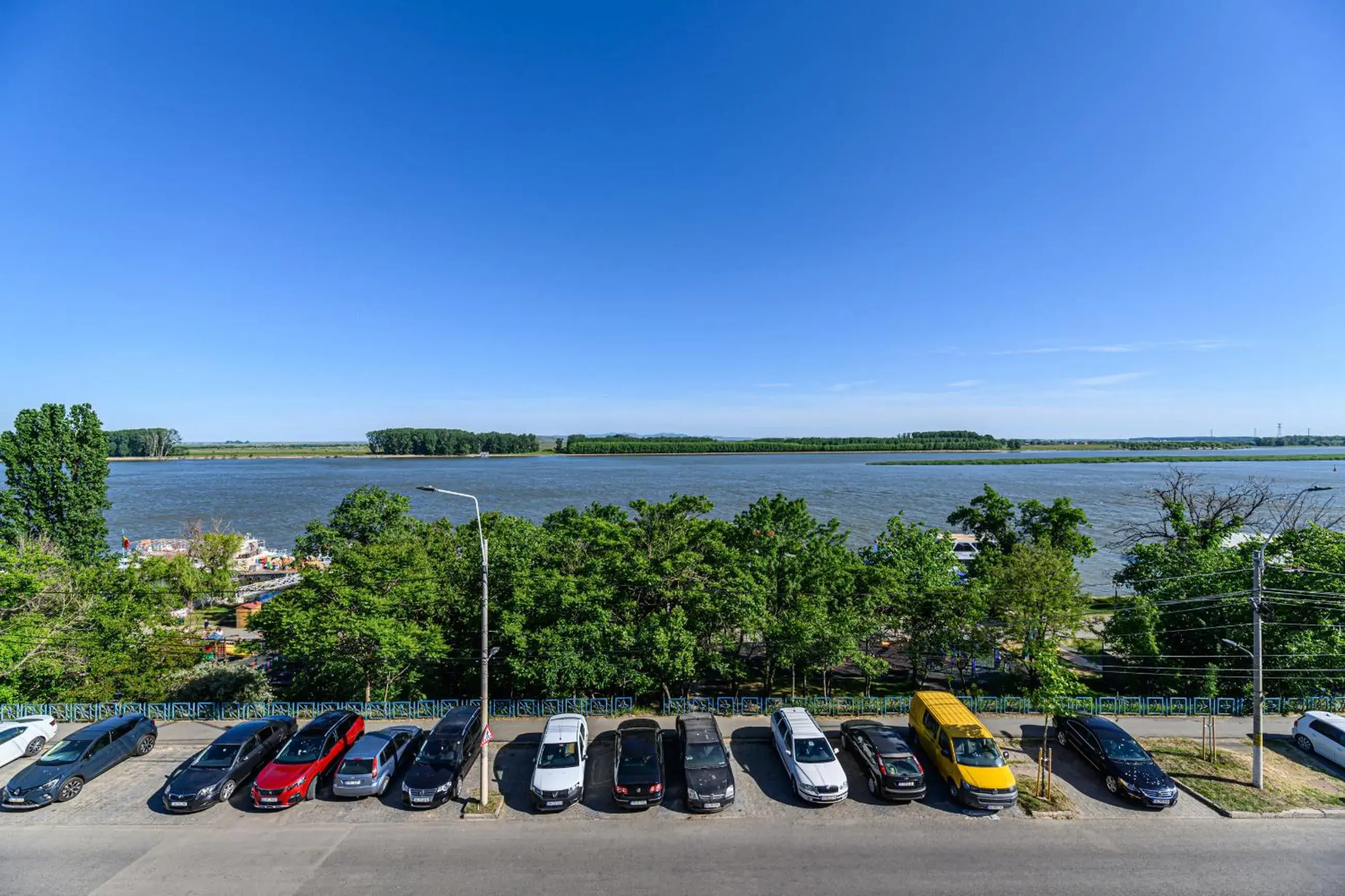 Deluxe Double Room with Danube View - single occupancy in Vega Hotel Deluxe Double Room with Danube View - single occupancy in Vega Hotel