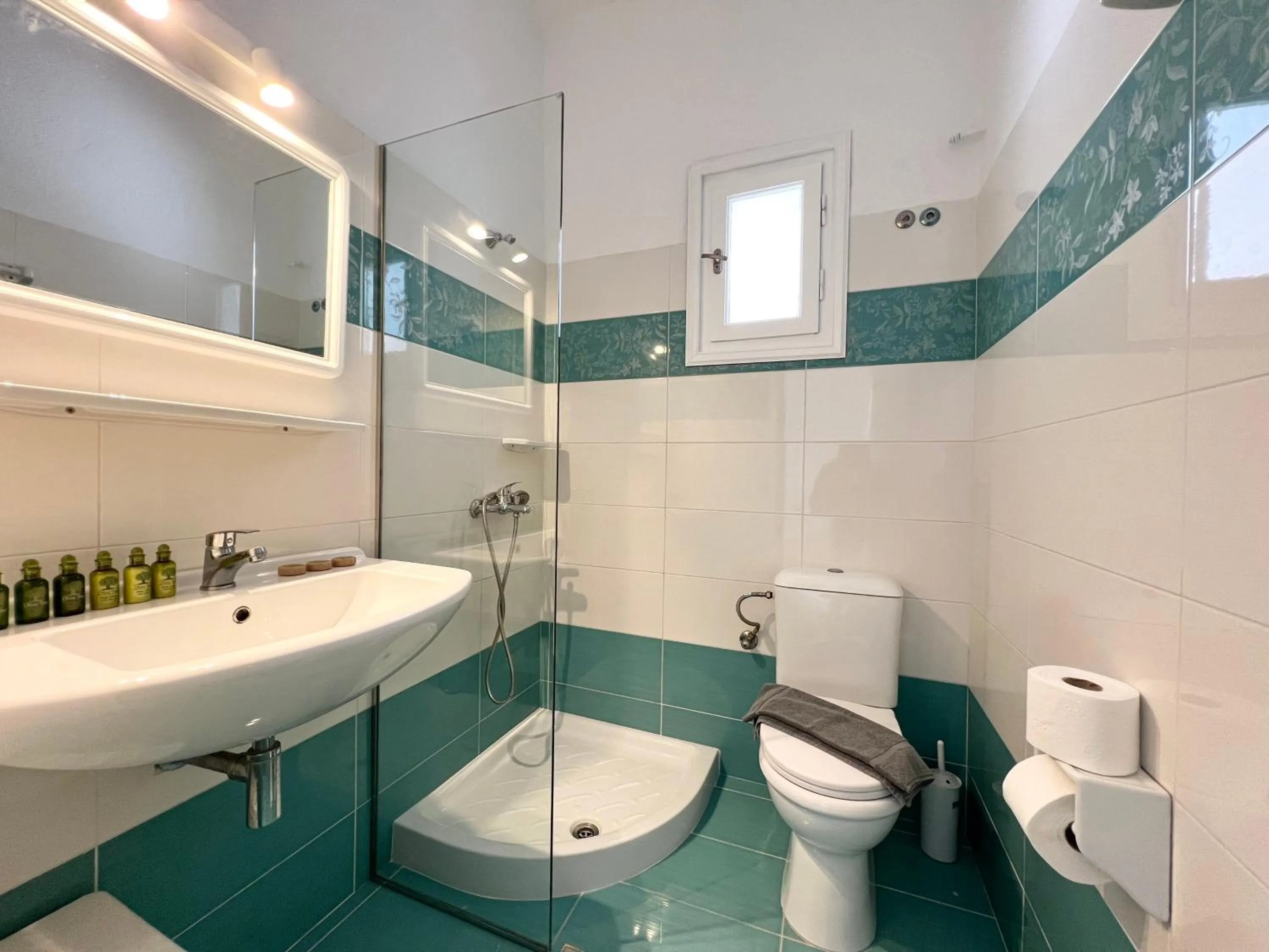 Bathroom in Cyclades Blue