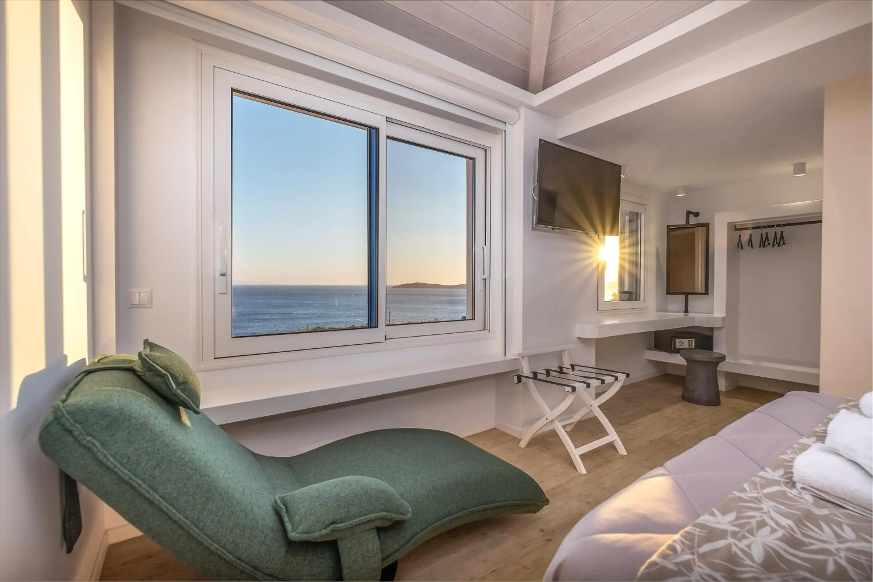 Deluxe Suite with Sea View in Blue Bay Resort Village Deluxe Suite with Sea View in Blue Bay Resort Village