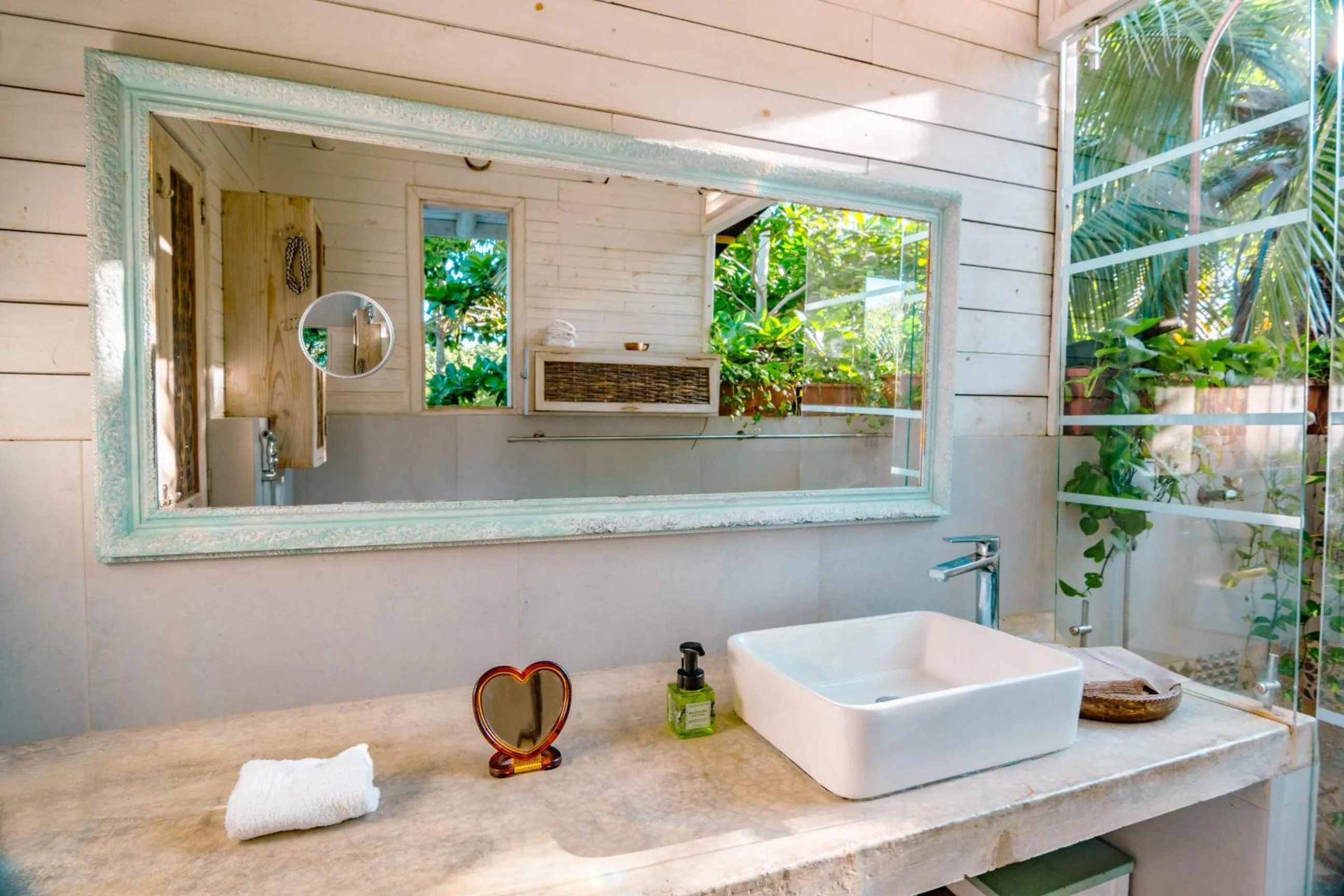 Bathroom in Hotel Playa Manglares Isla Baru