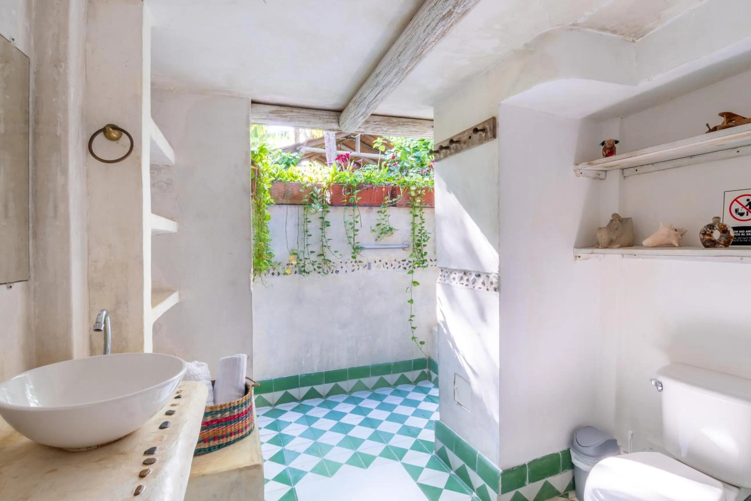 Bathroom in Hotel Playa Manglares Isla Baru