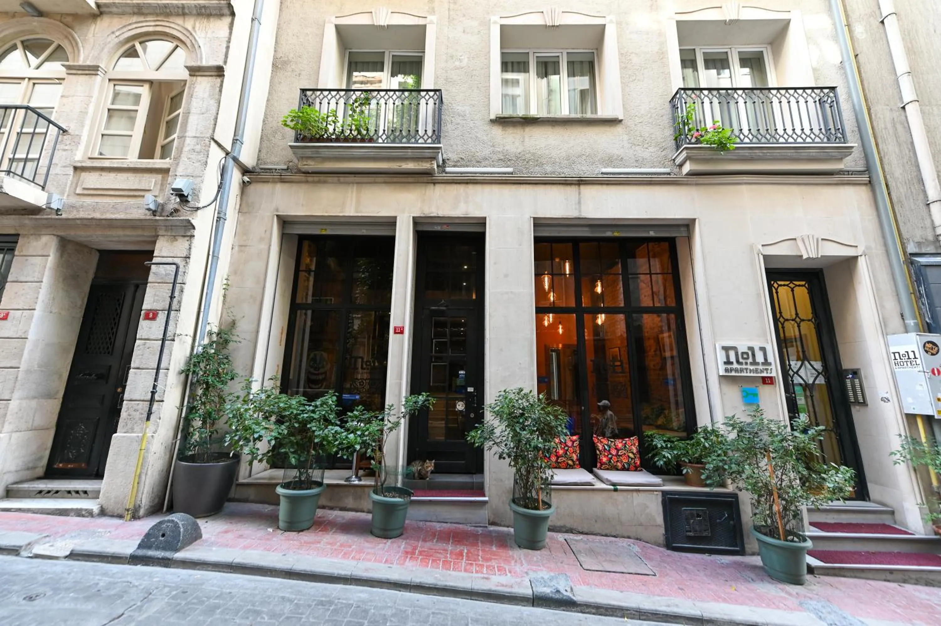 Property building in No11 Hotel & Apartments