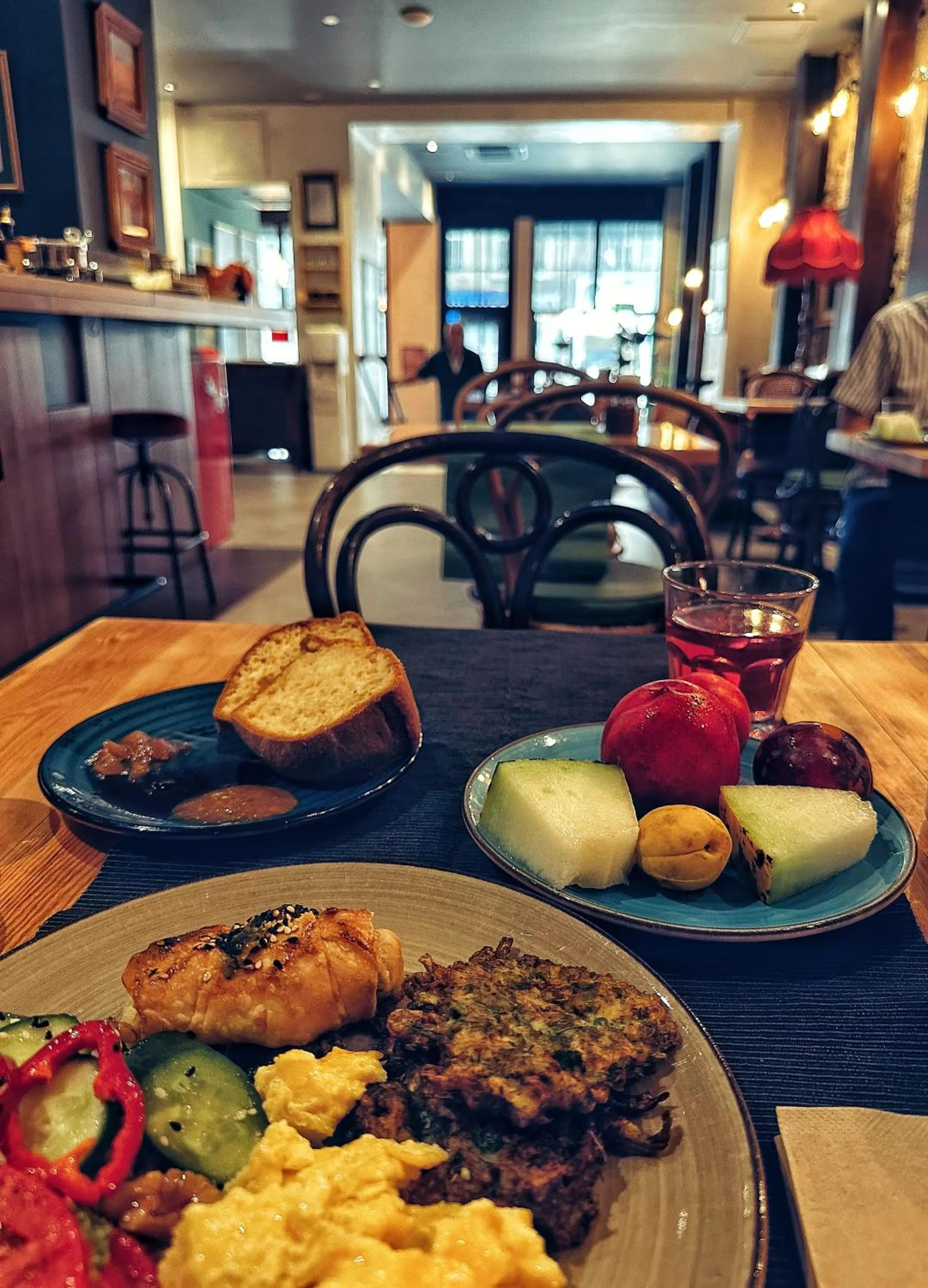 Food and drinks in No11 Hotel & Apartments