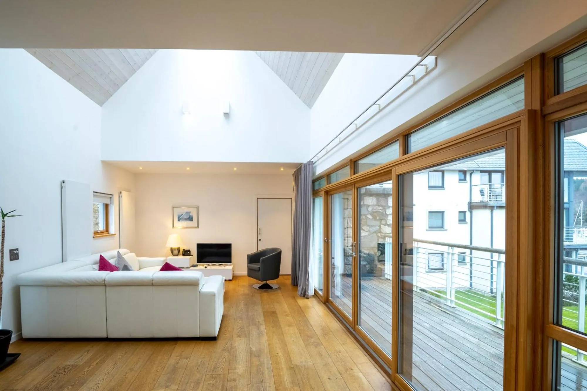 TV and multimedia in Portavadie Loch Fyne Scotland