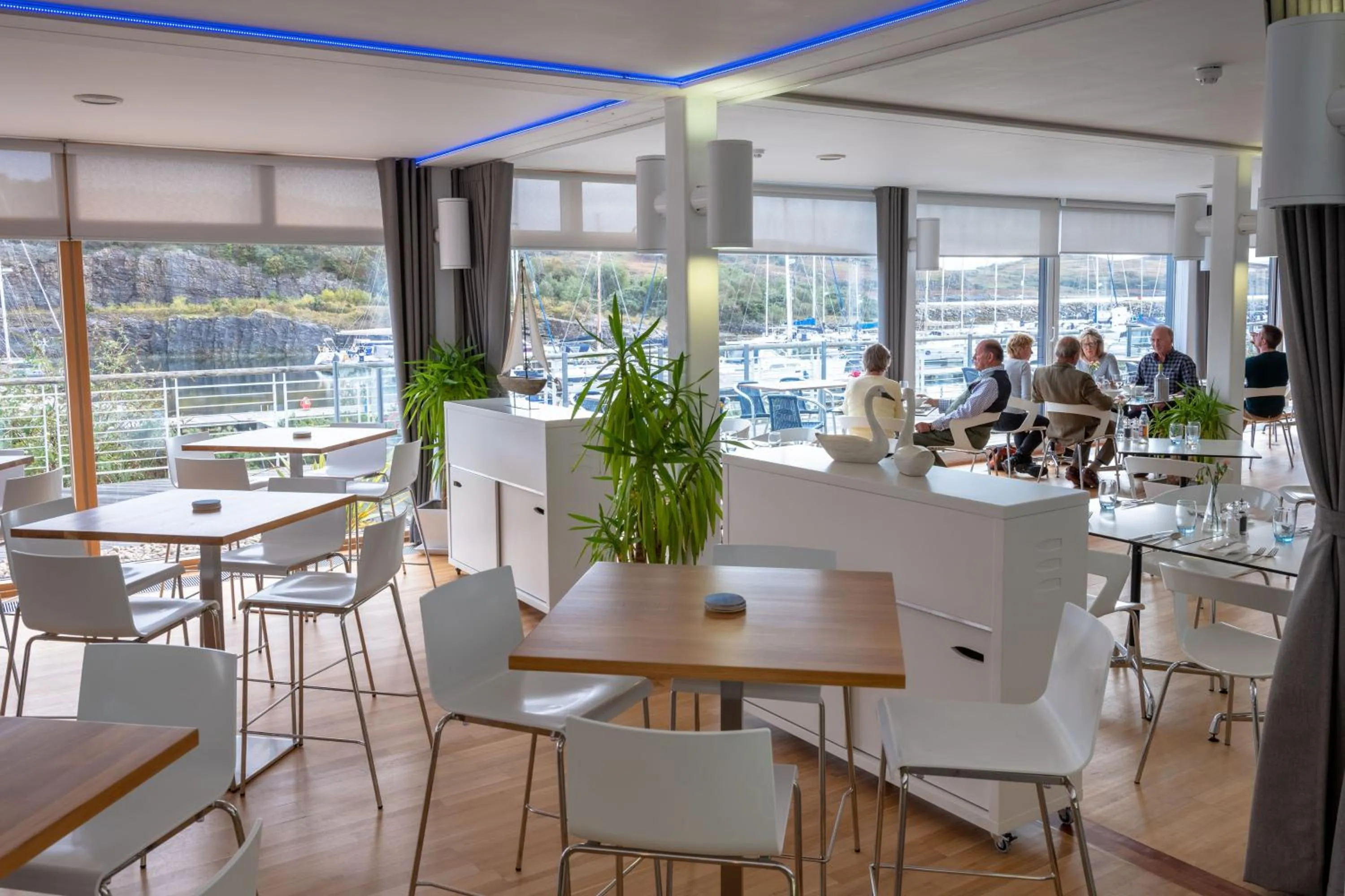 Restaurant/places to eat in Portavadie Loch Fyne Scotland