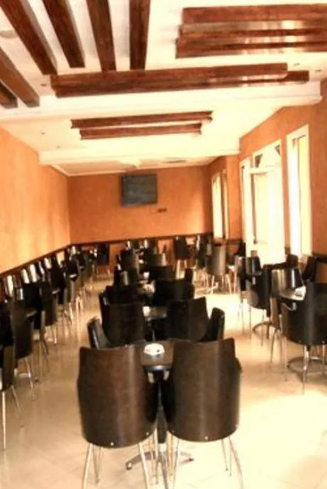 Restaurant/places to eat in Hotel Porte Atlas