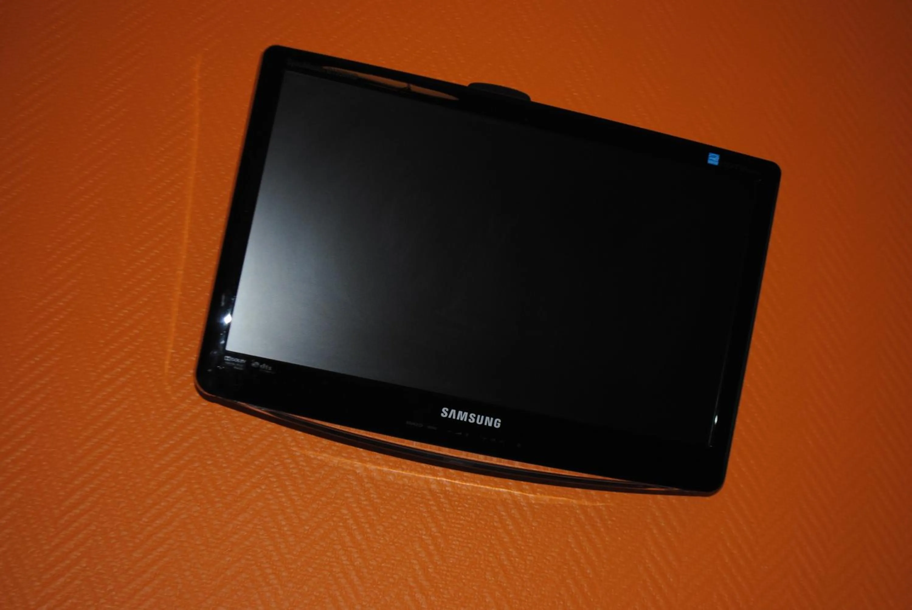 TV and multimedia in Hotel des voyageurs Chez Betty