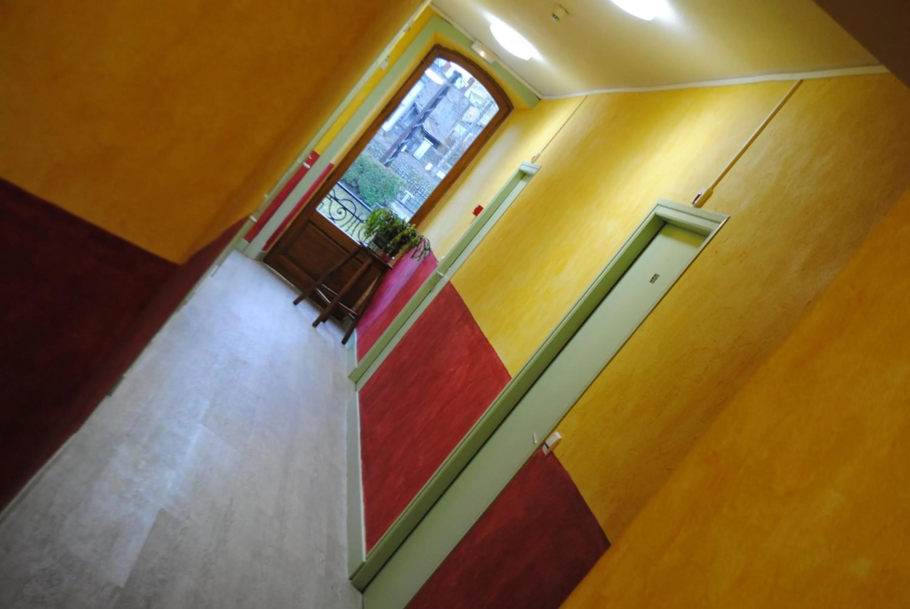 Decorative detail in Hotel des voyageurs Chez Betty