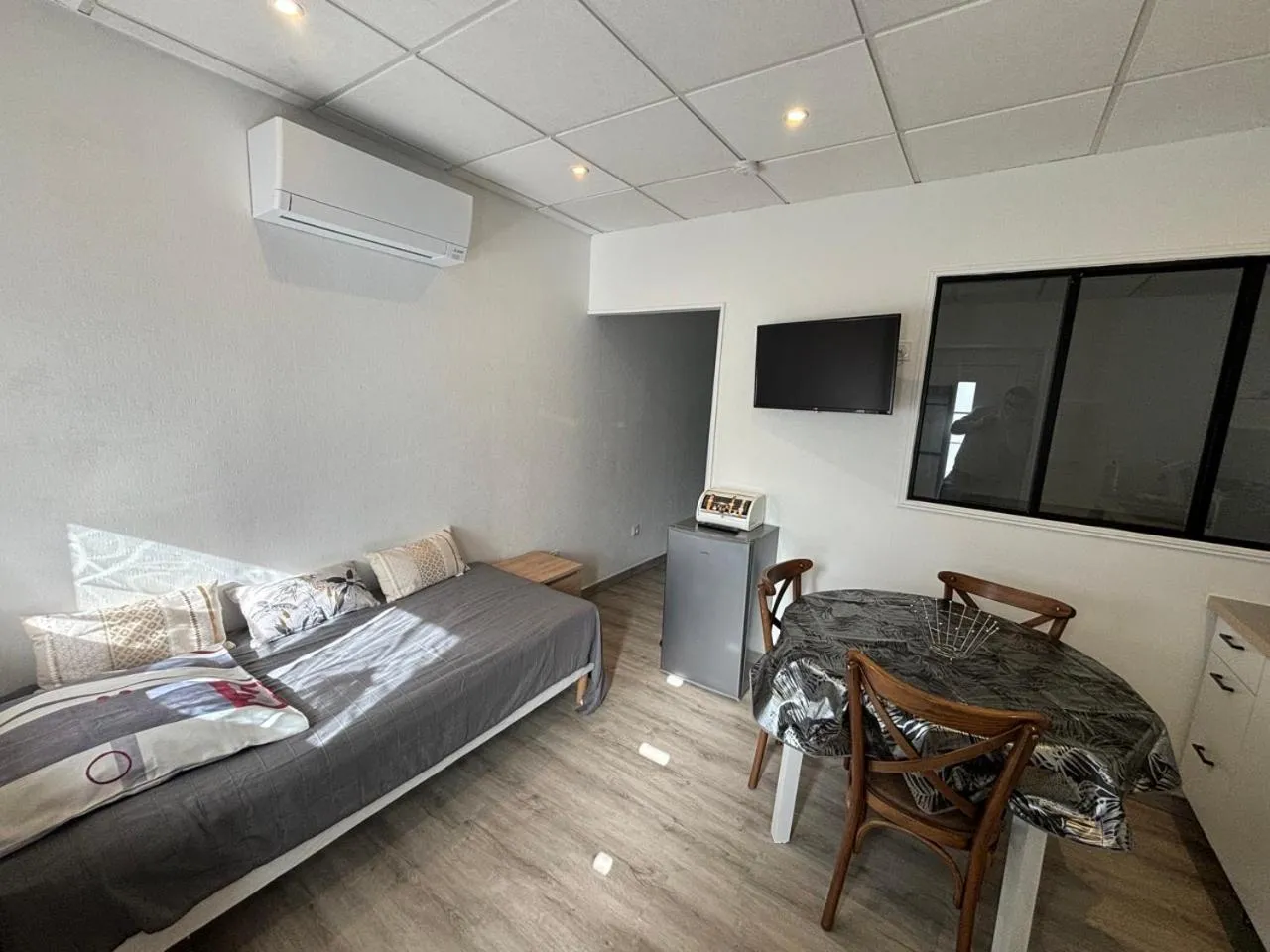 Bed in Hotel des voyageurs Chez Betty