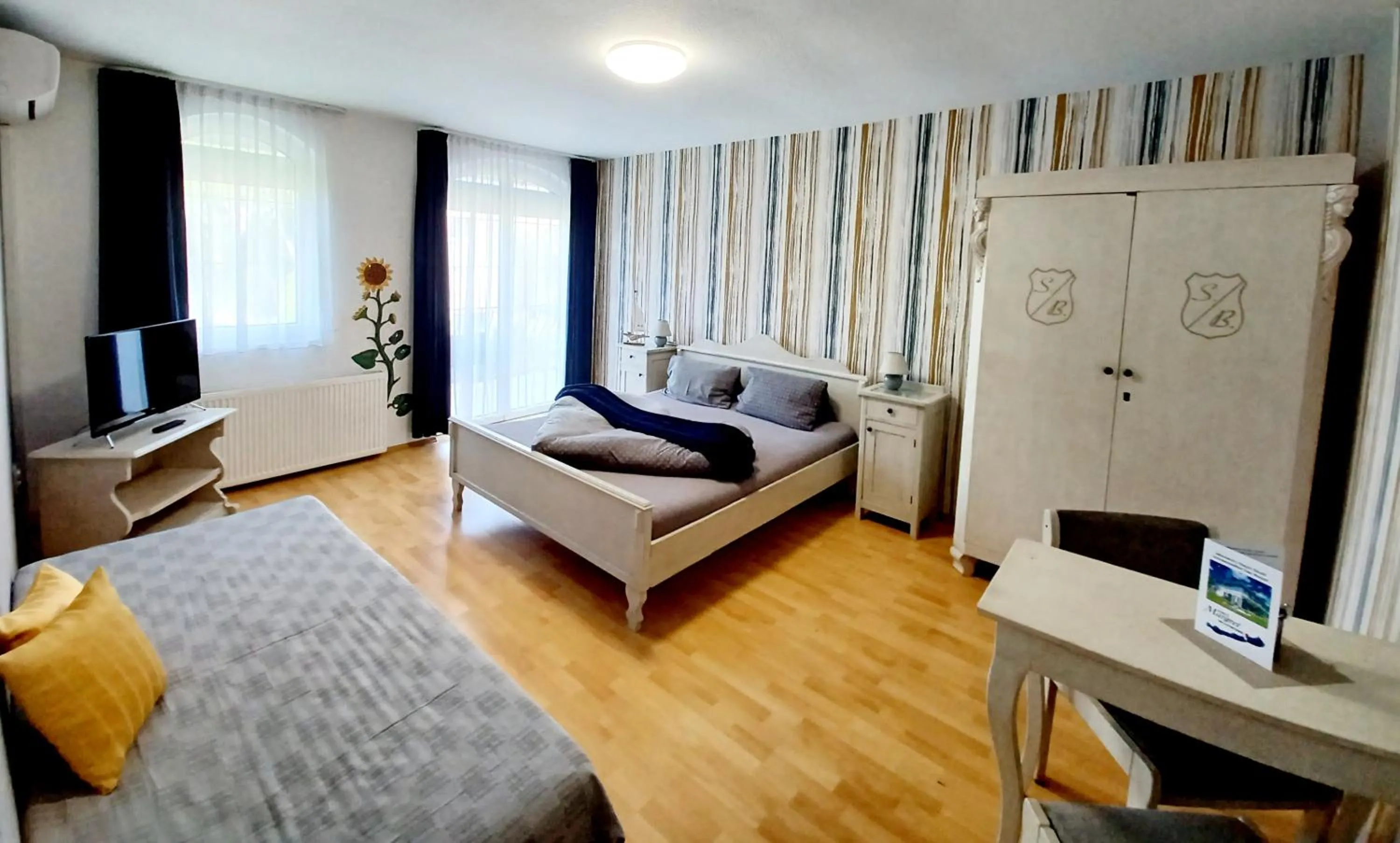 Photo of the whole room in Margret Haus