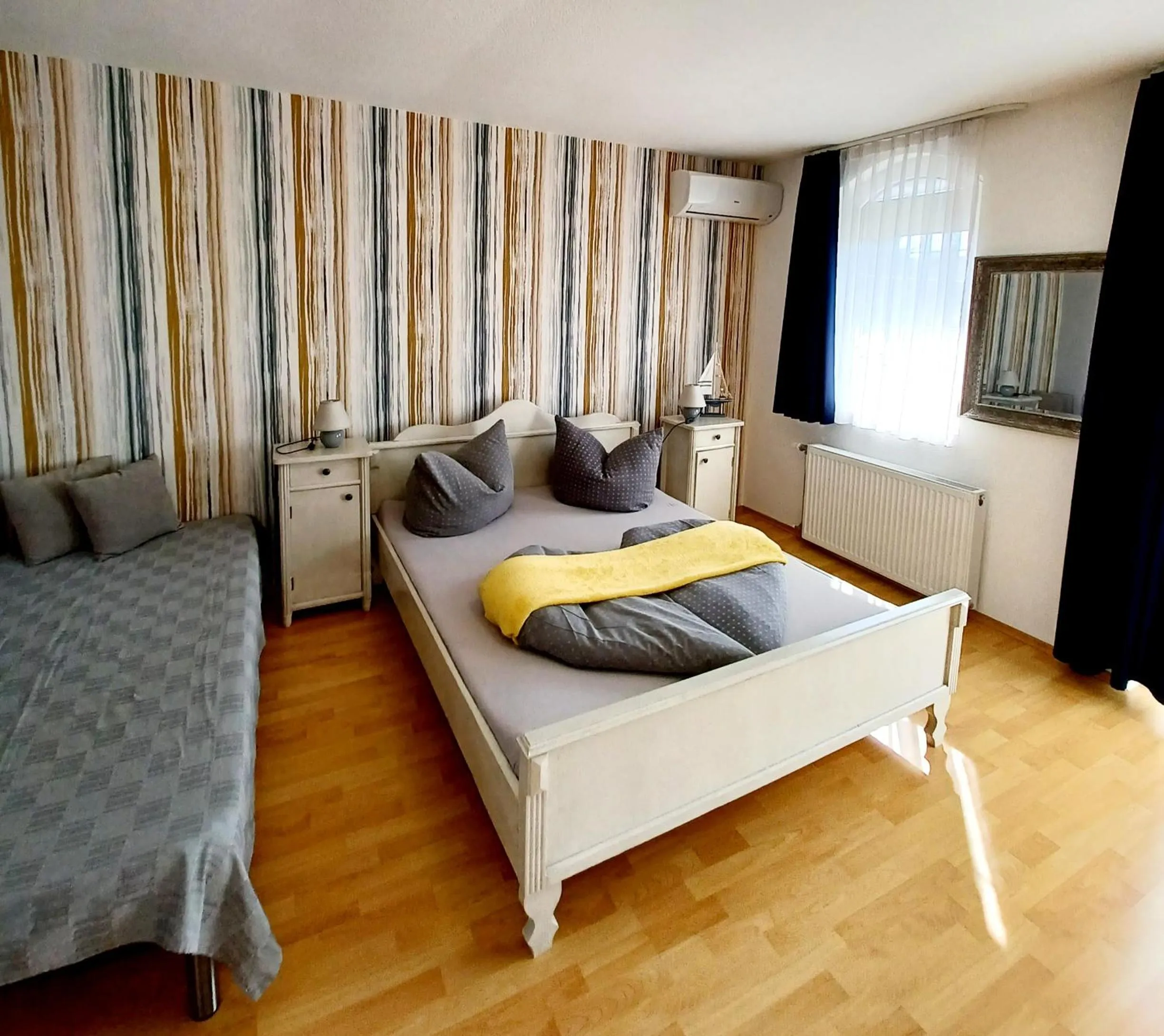 Photo of the whole room in Margret Haus