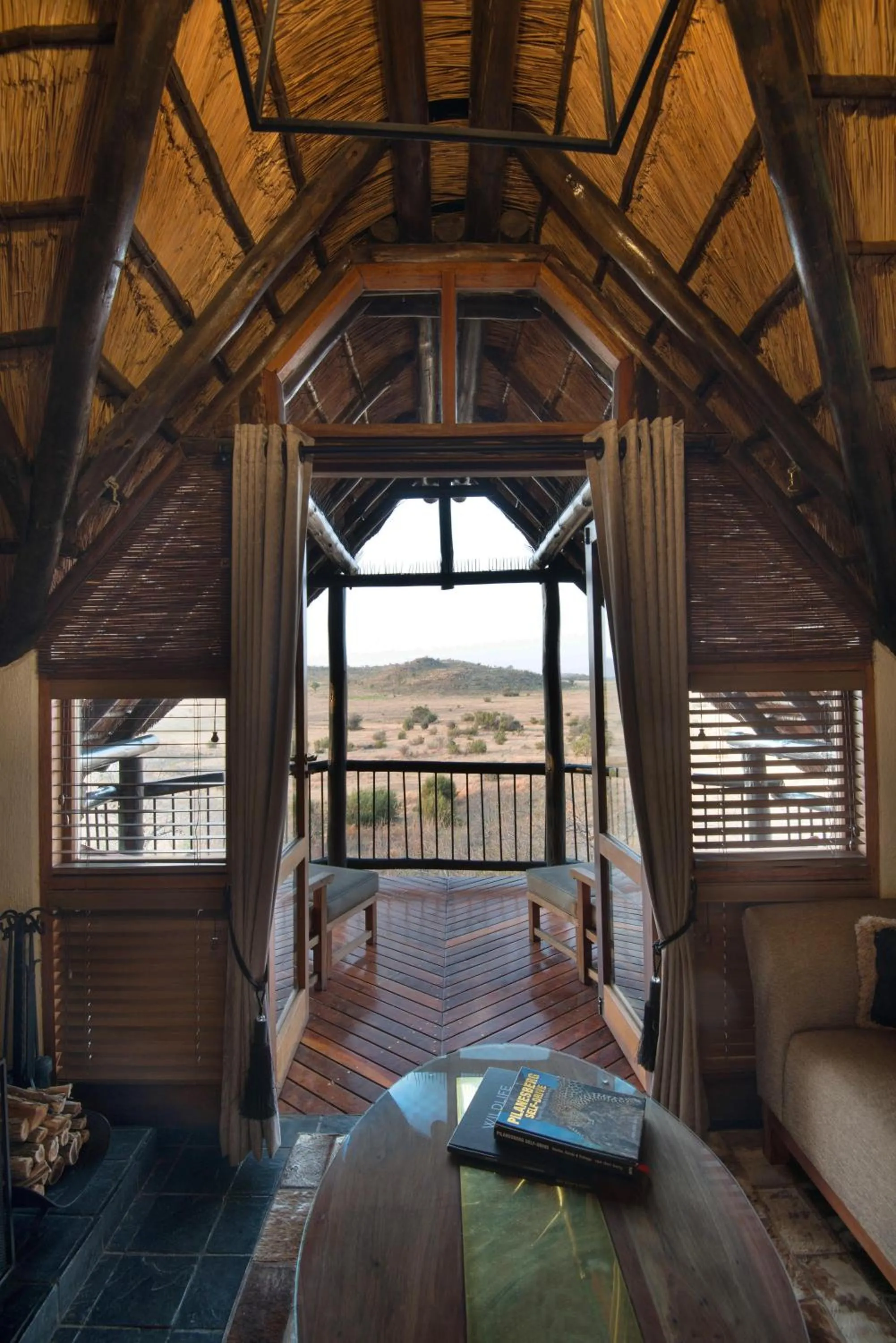 Photo of the whole room in Tshukudu Bush Lodge