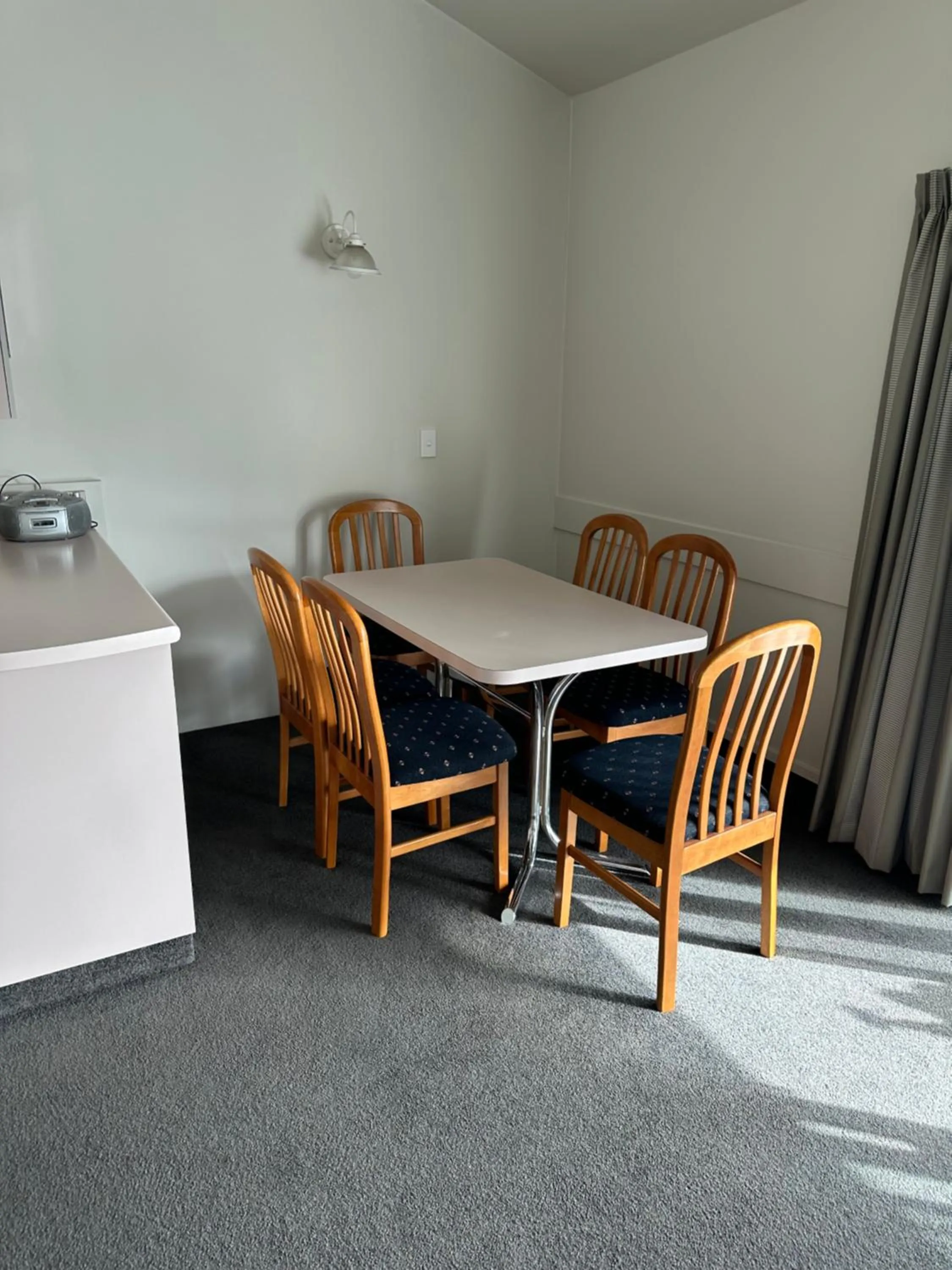 Helensborough Motor Inn