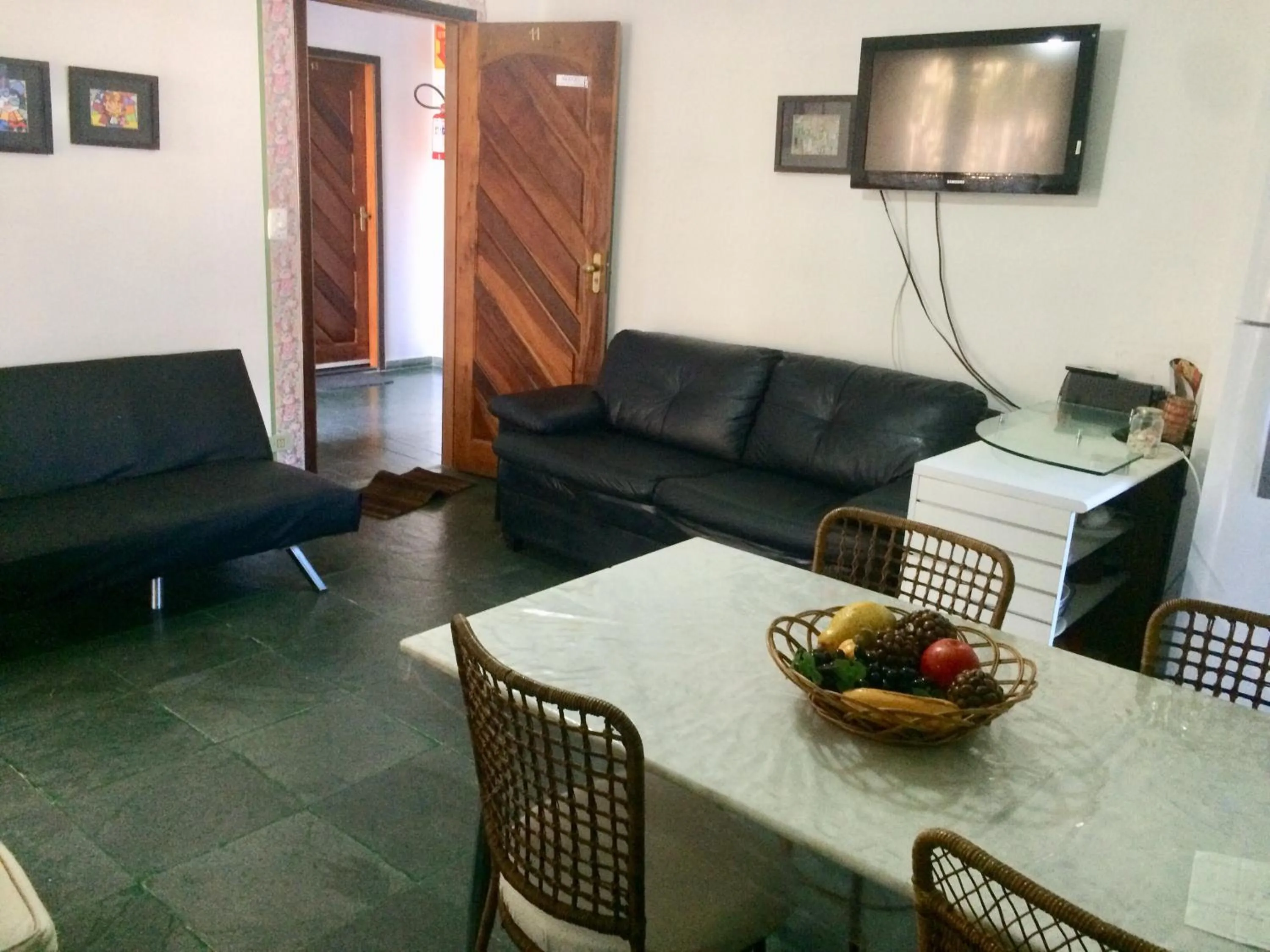 TV and multimedia in Praia Maranduba