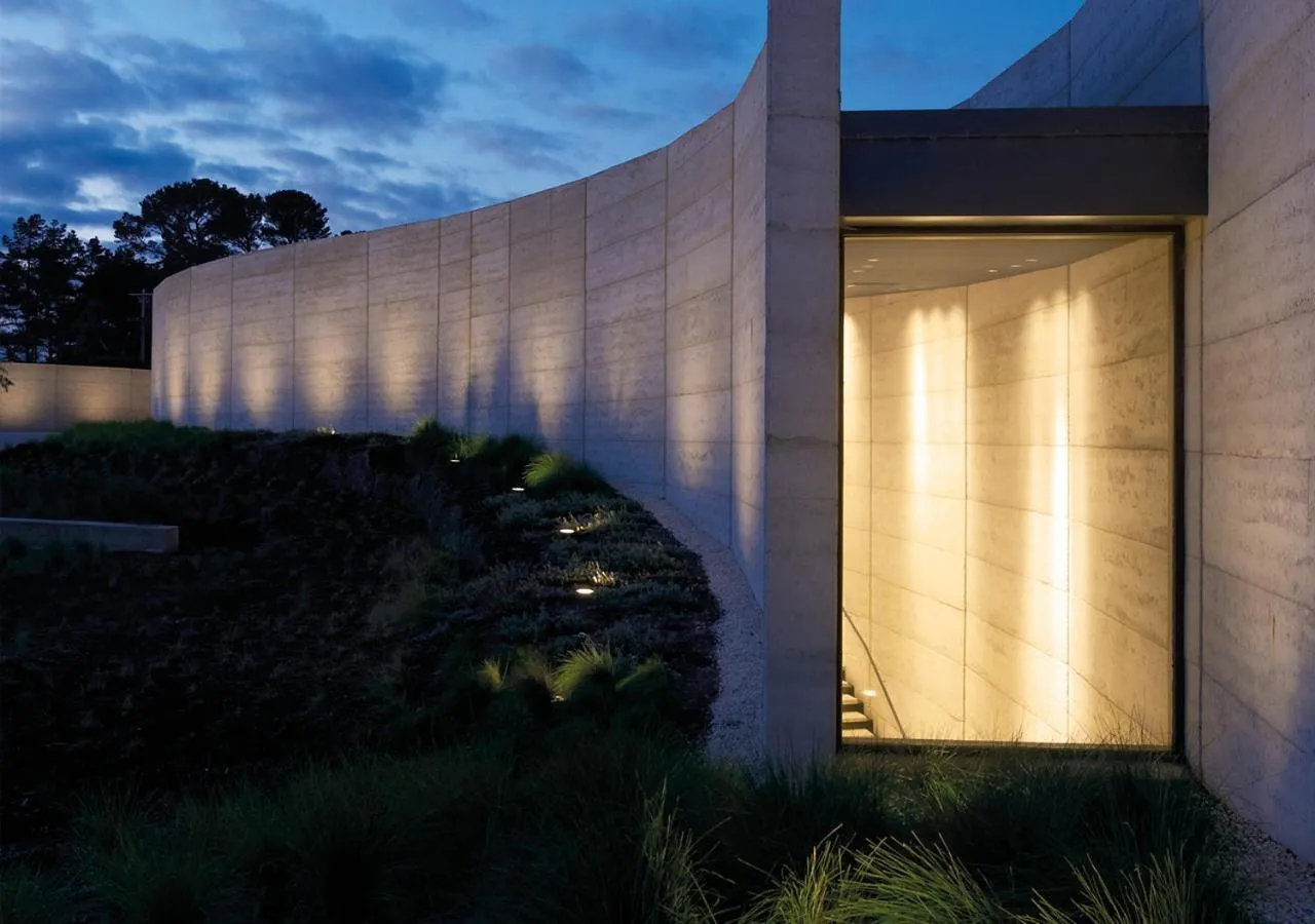 Property building in Port Phillip Estate