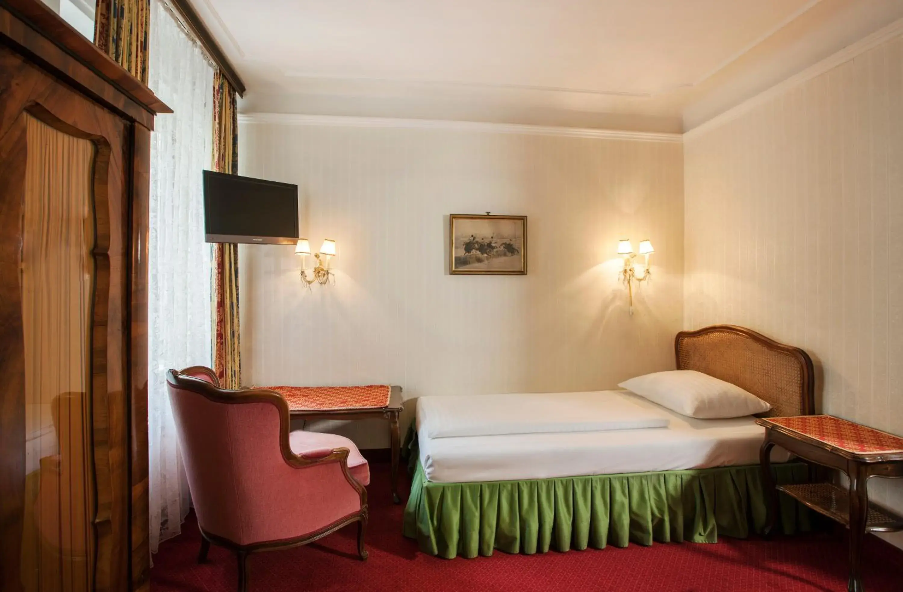 Single Room in Pension Suzanne Single Room in Pension Suzanne