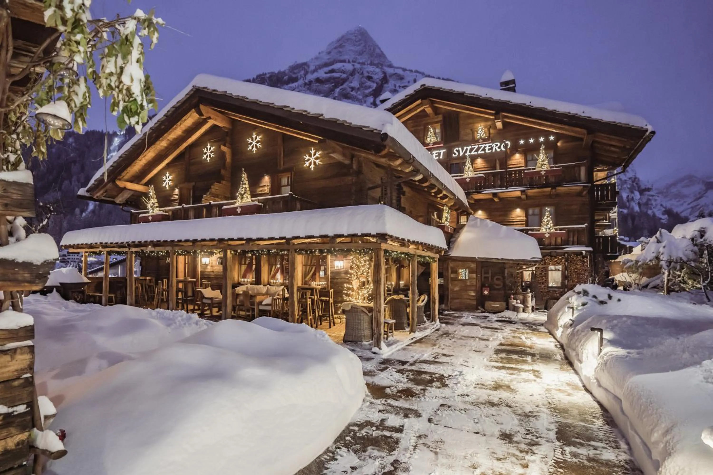 Property building in Chalet Svizzero