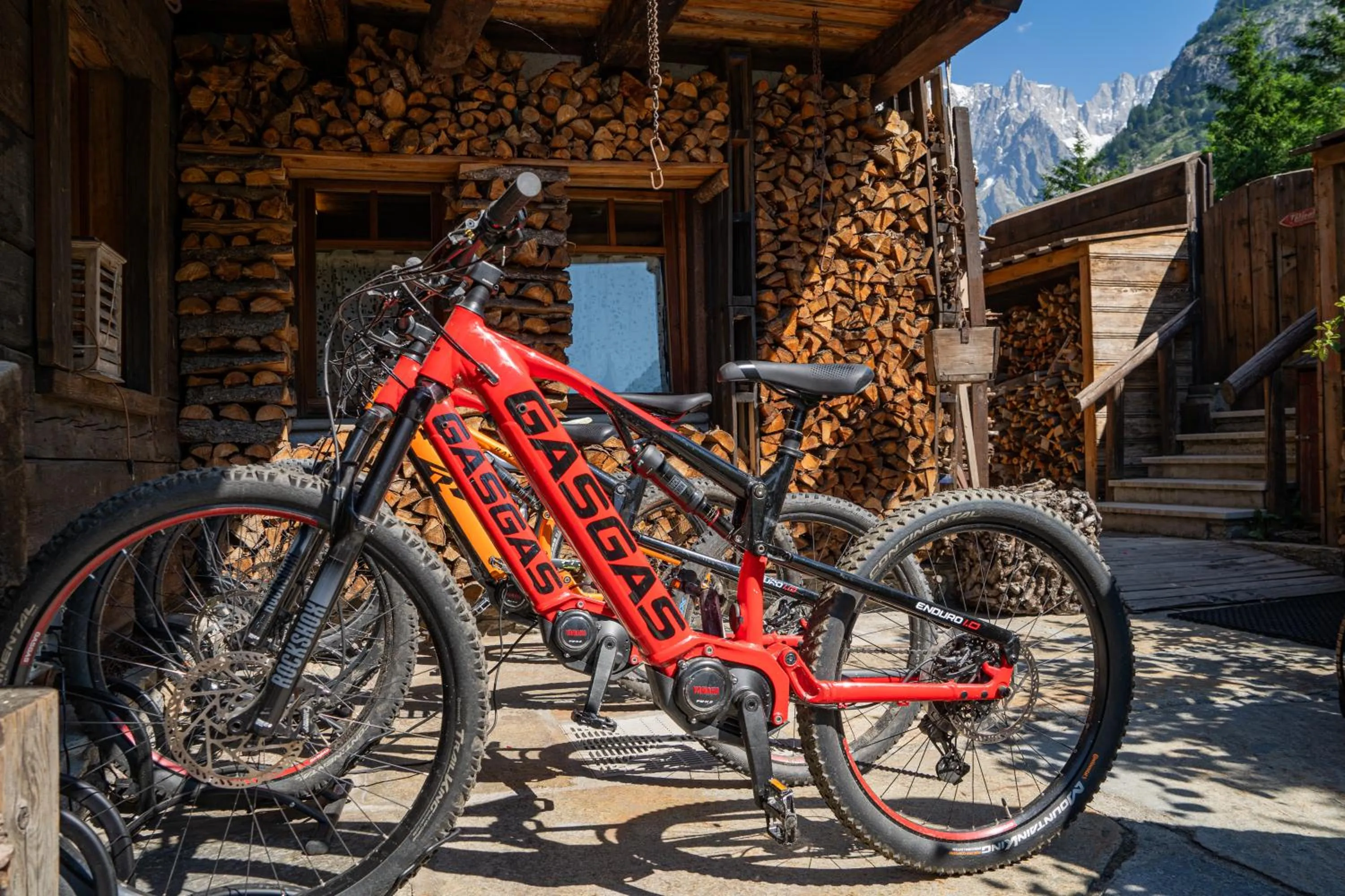 Property building in Chalet Svizzero