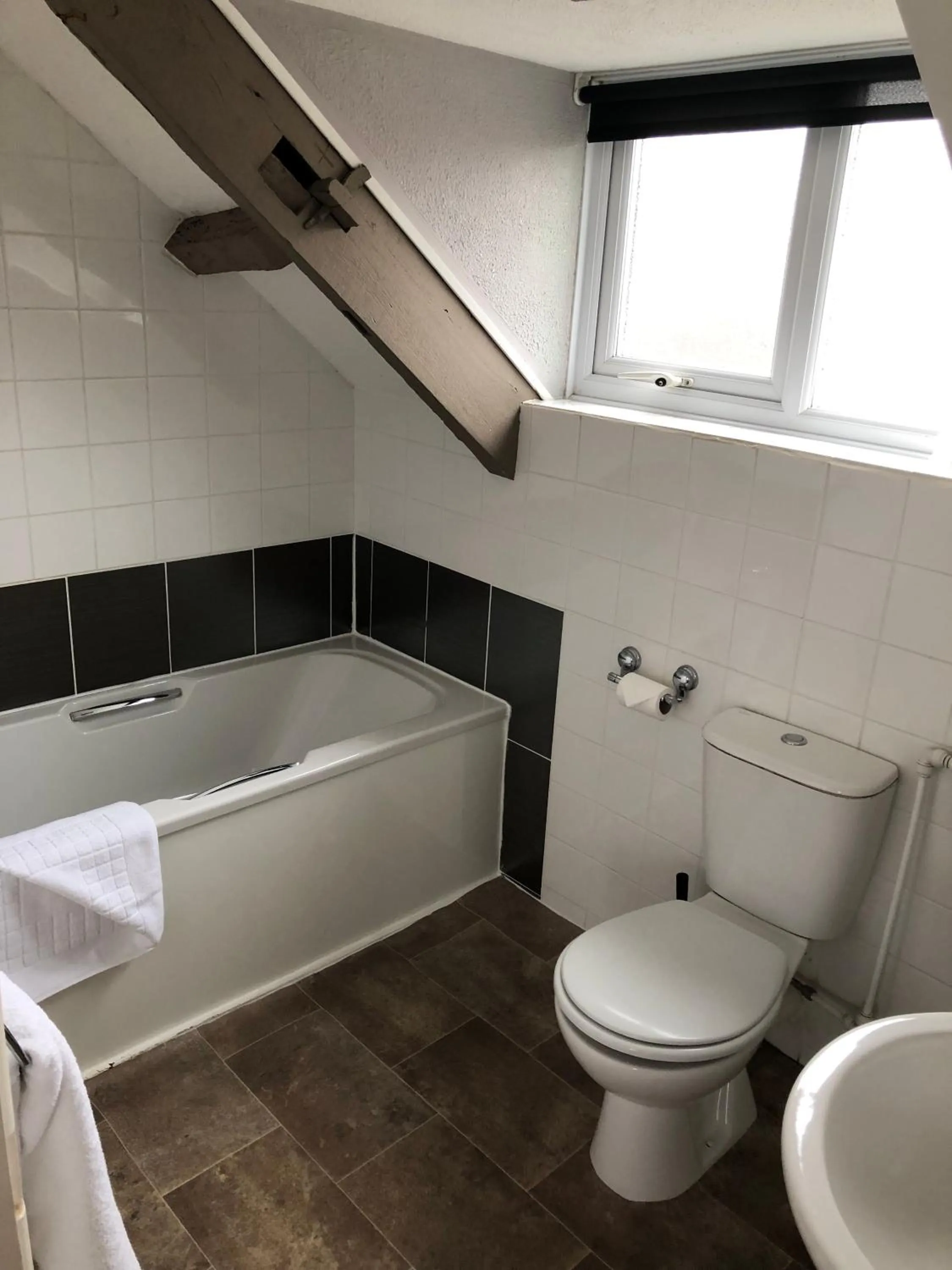 Bed in The George at Nunney