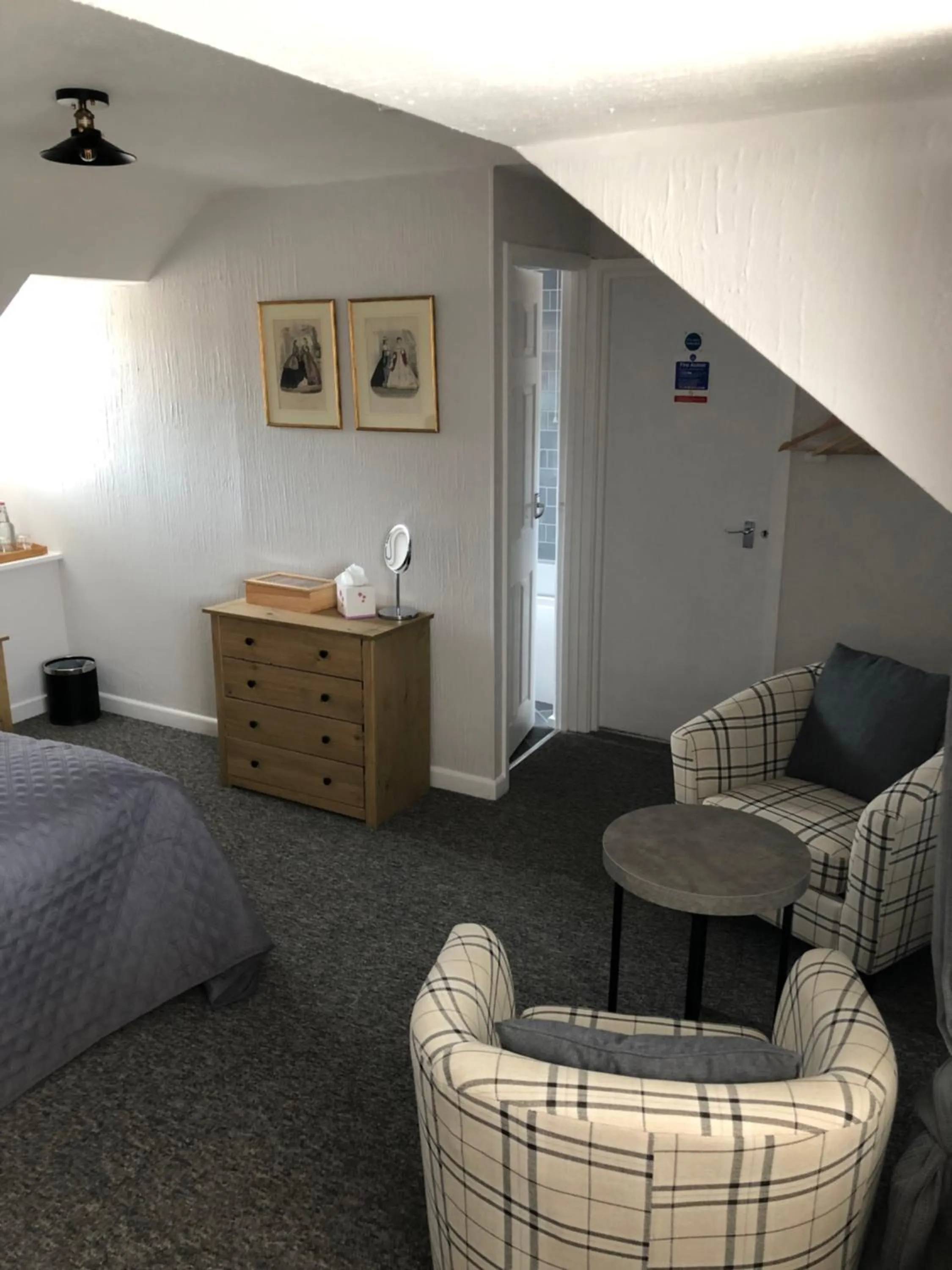 Bed in The George at Nunney