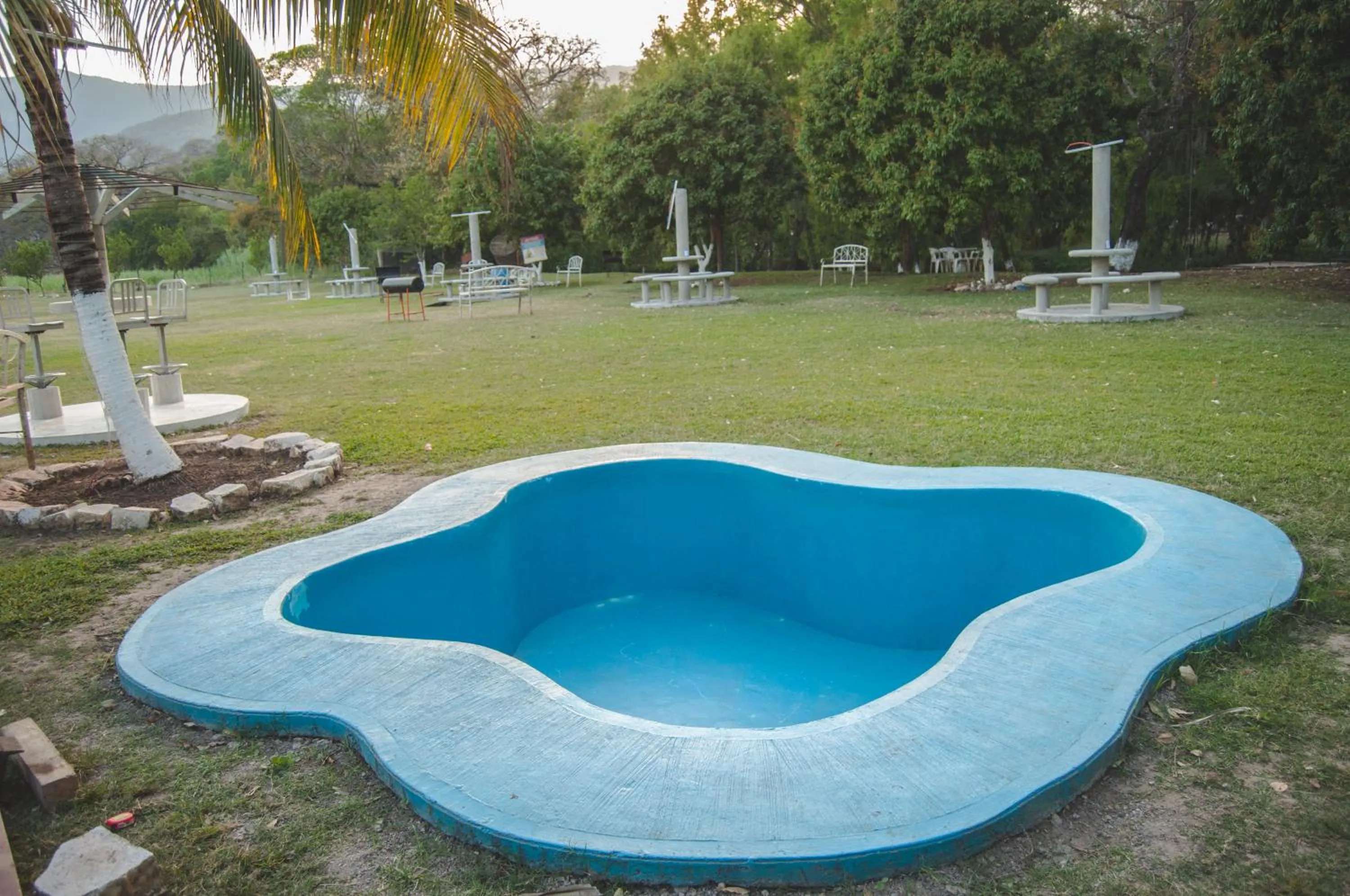Swimming pool in Hotel y Restaurante EL TEXANO