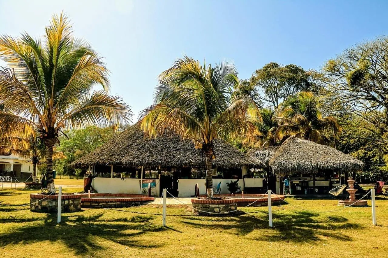 Hotel y Restaurante EL TEXANO