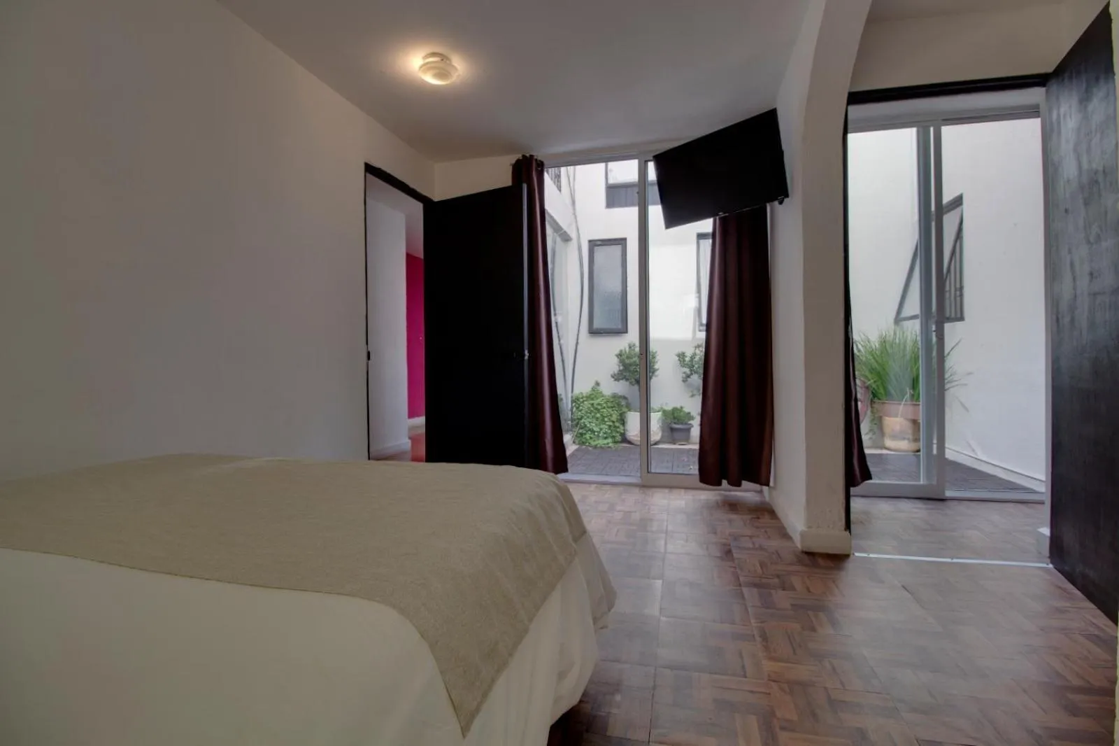 Bedroom, Bed in Hotel Punto 79