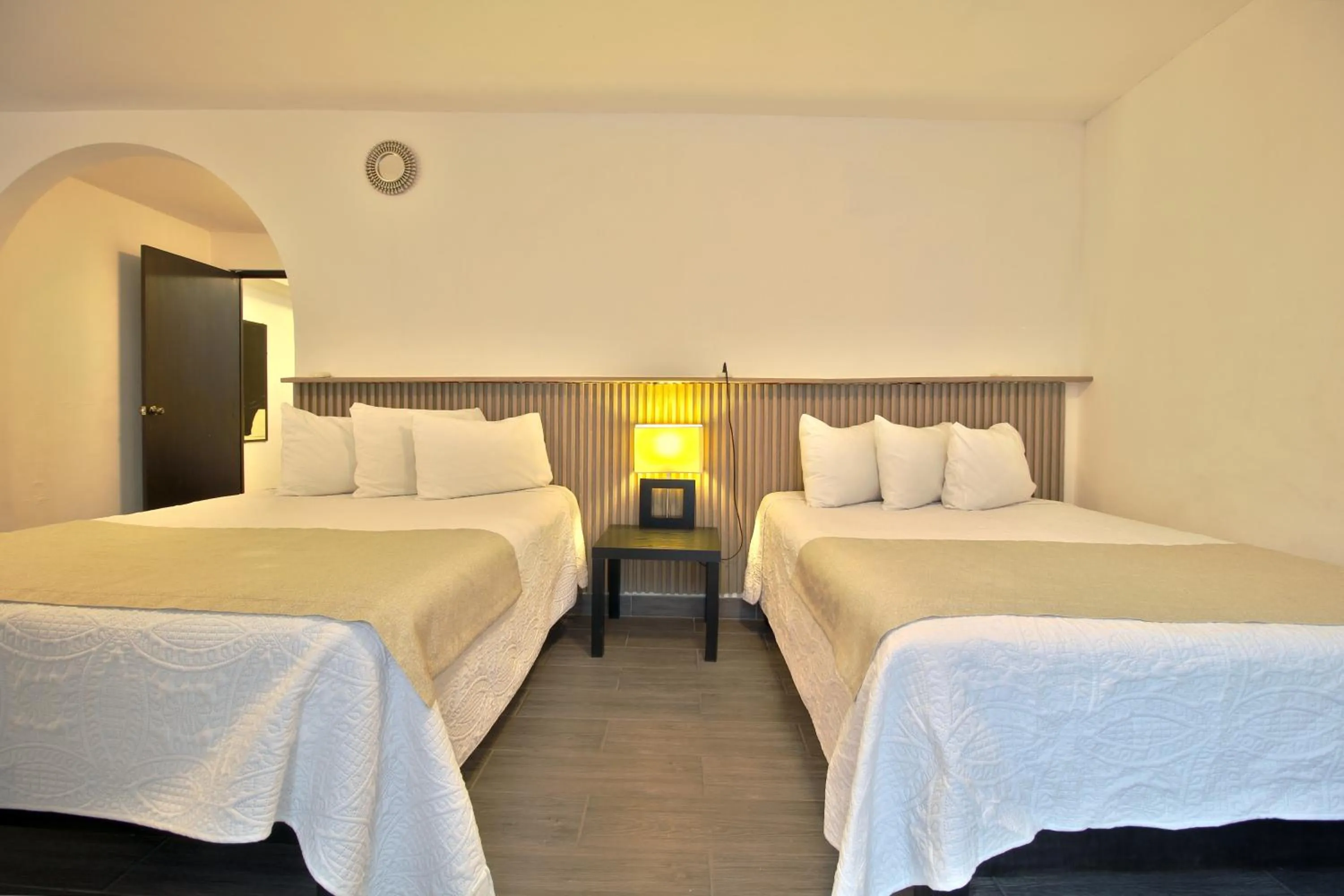 Bedroom, Bed in Hotel Punto 79