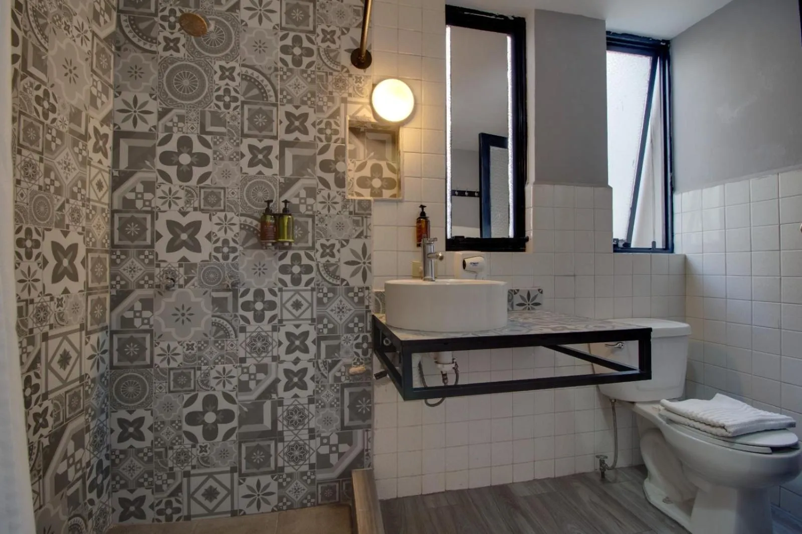 Toilet in Hotel Punto 79