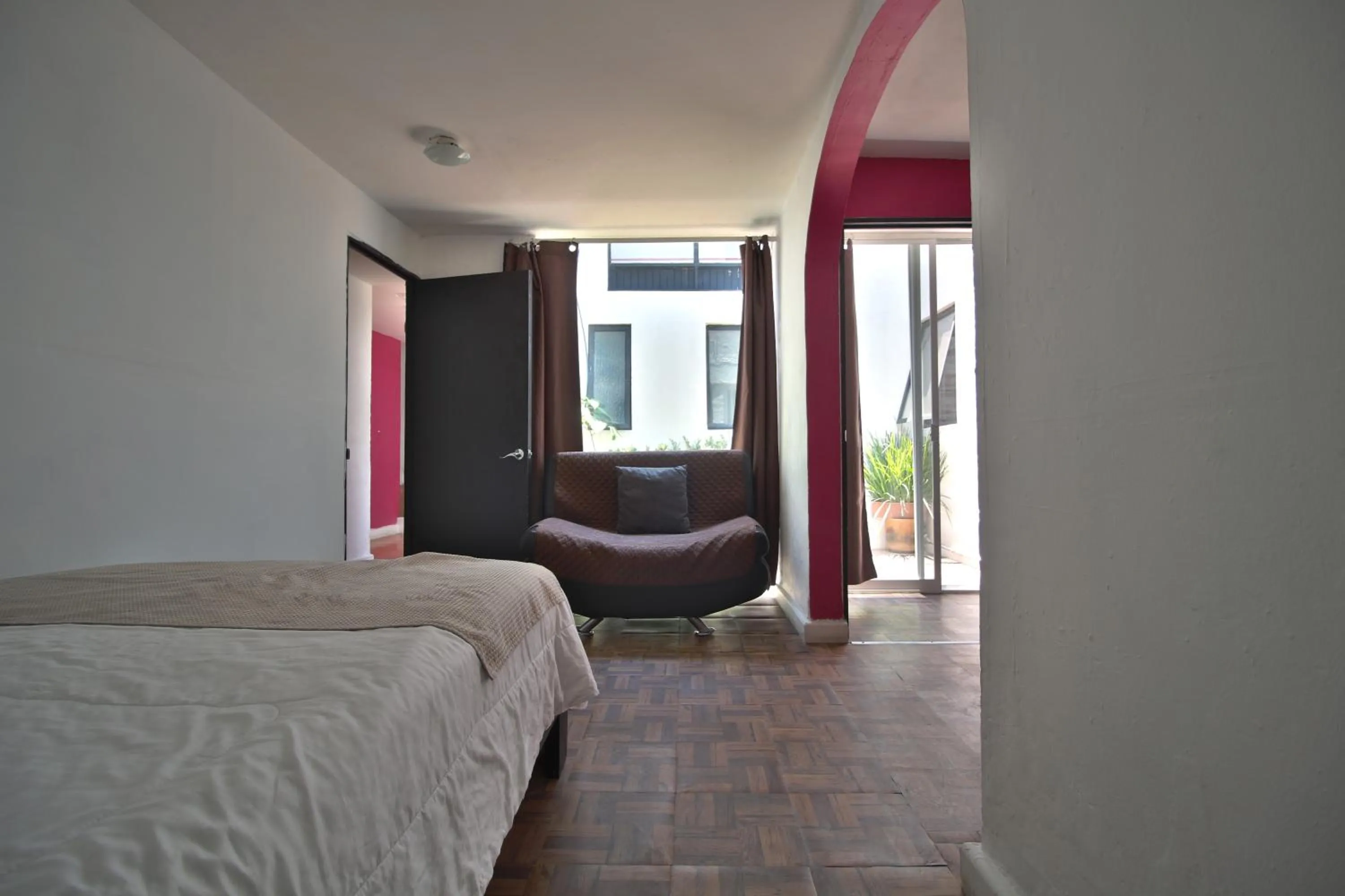 Bedroom, Bed in Hotel Punto 79