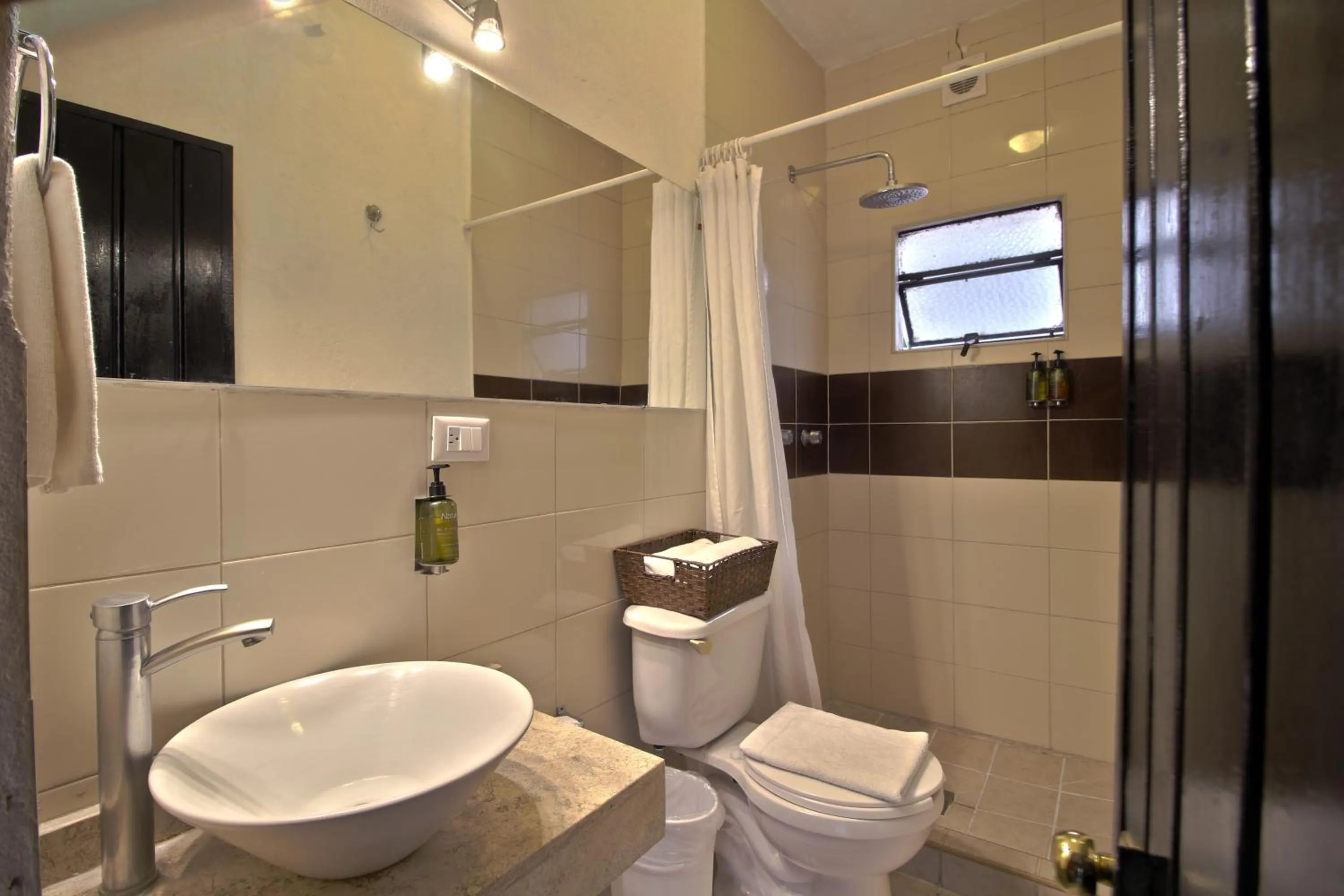 Bathroom in Hotel Punto 79