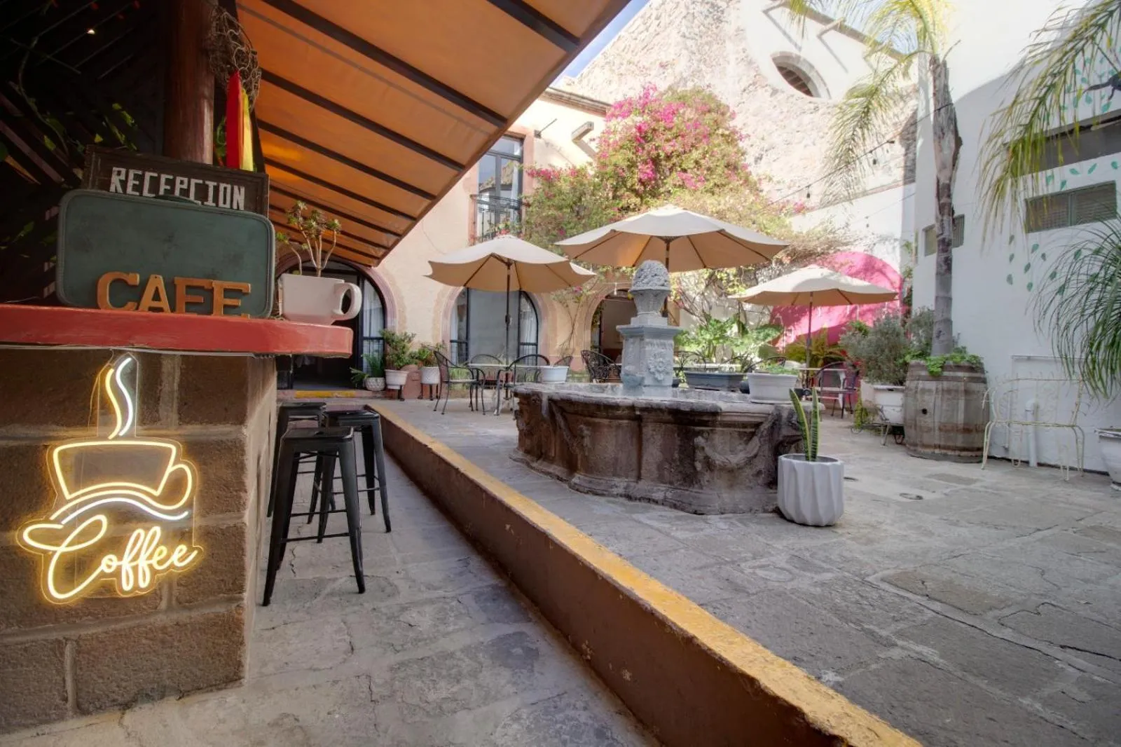 Lobby or reception in Hotel Punto 79