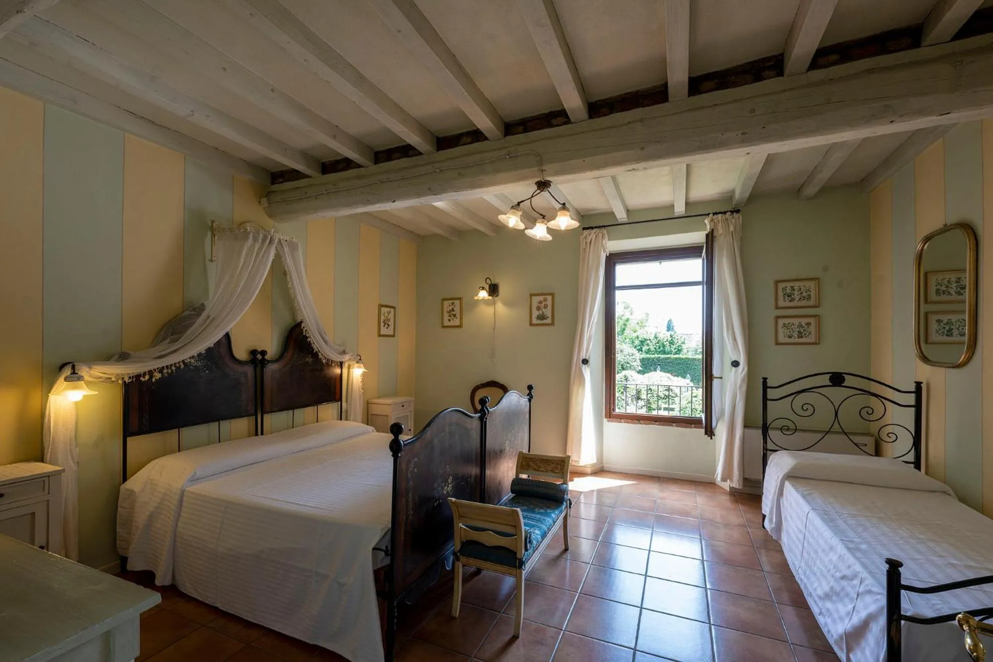 Bedroom, Bed in Hotel Airone