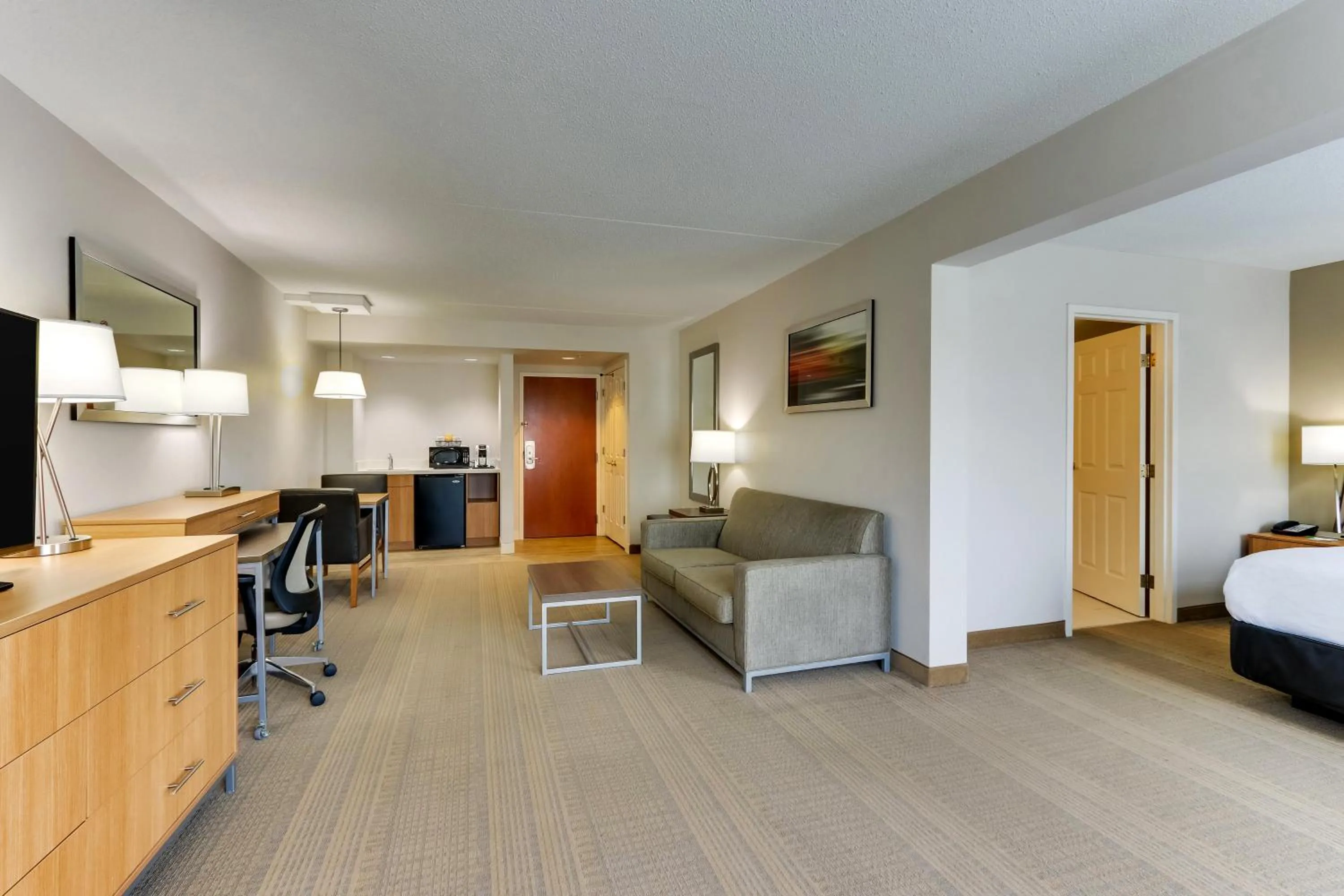 Photo of the whole room, Bed in Holiday Inn Franklin - Cool Springs by IHG