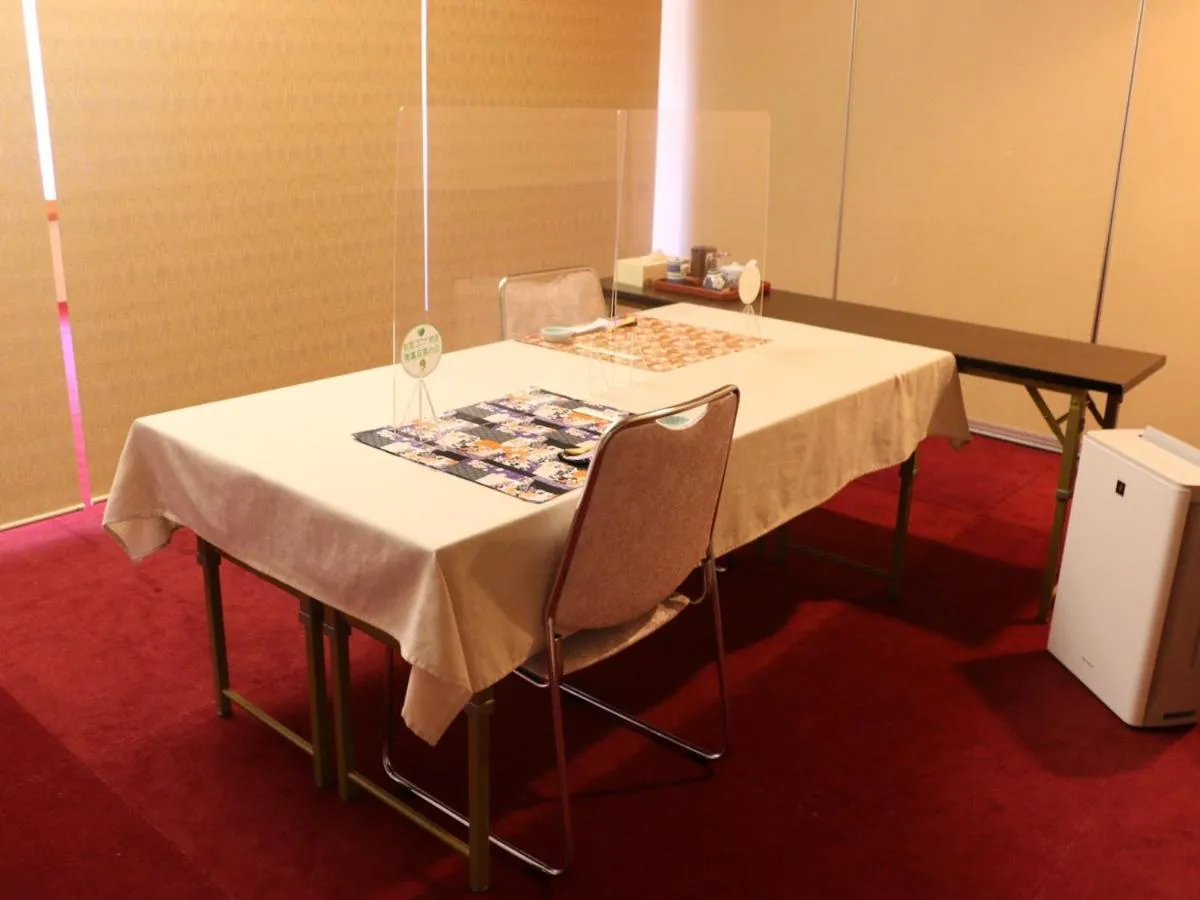 Restaurant/places to eat in Yamabiko