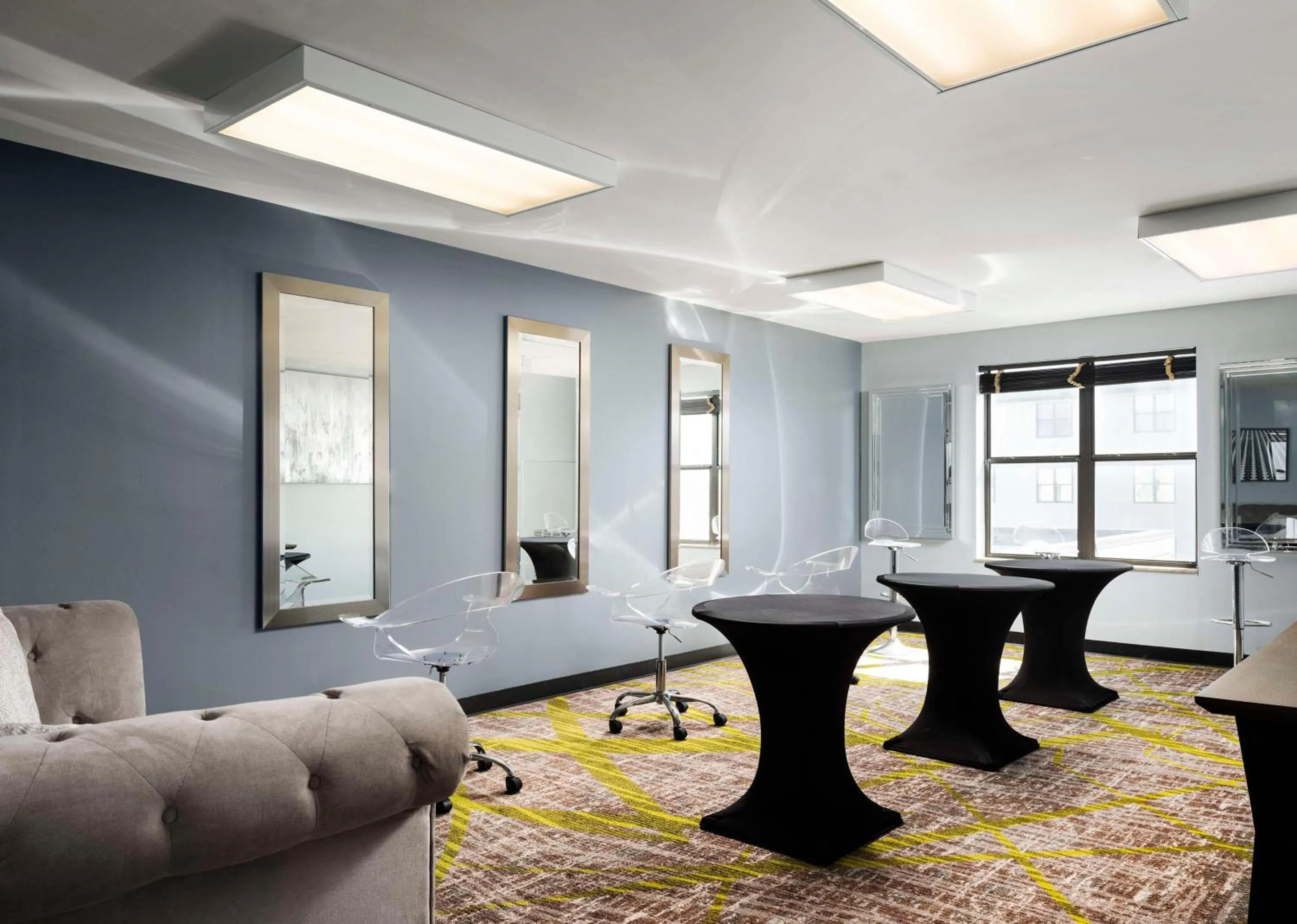 Meeting/conference room in Homewood Suites by Hilton Carle Place - Garden City, NY