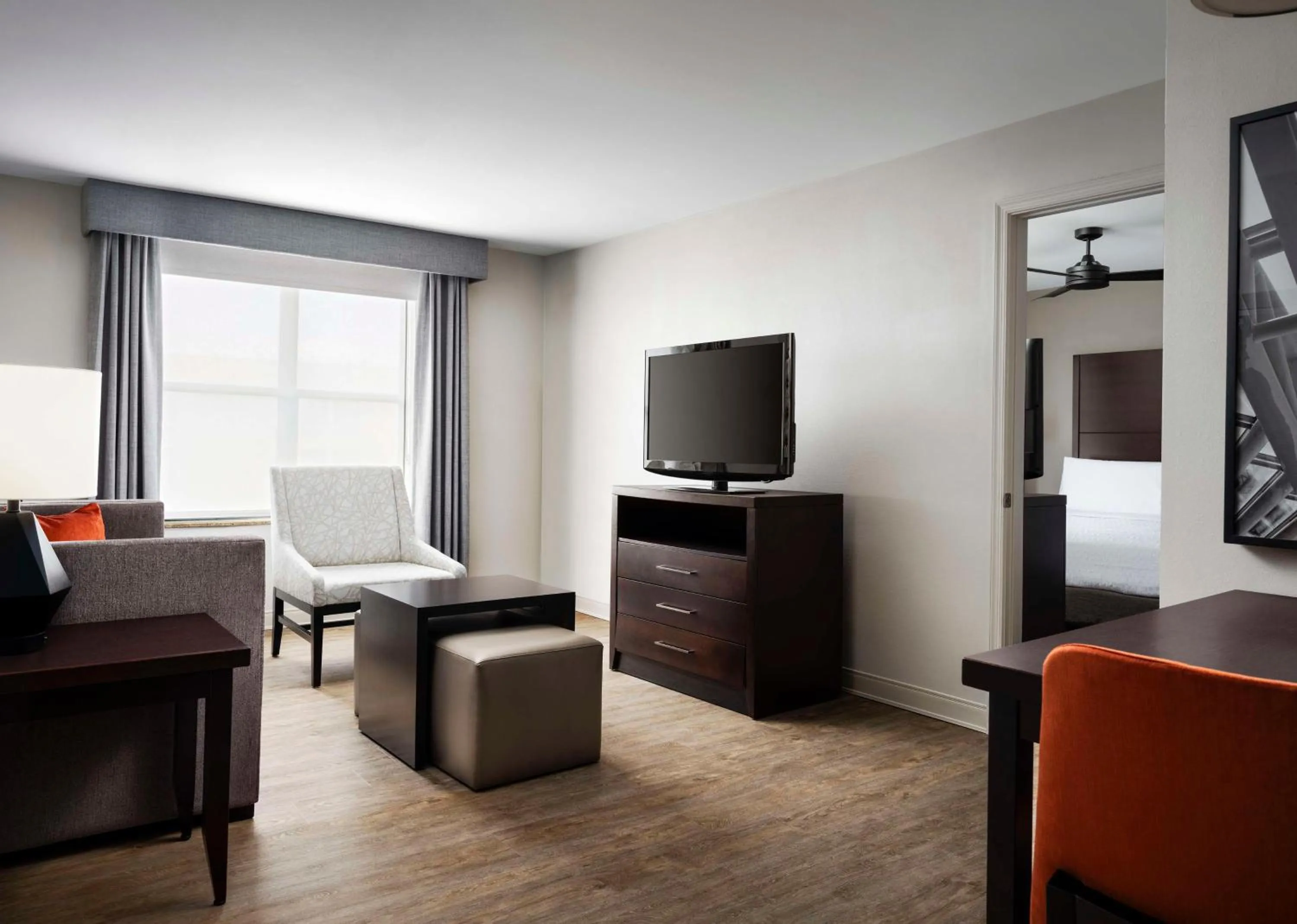 Living room in Homewood Suites by Hilton Carle Place - Garden City, NY