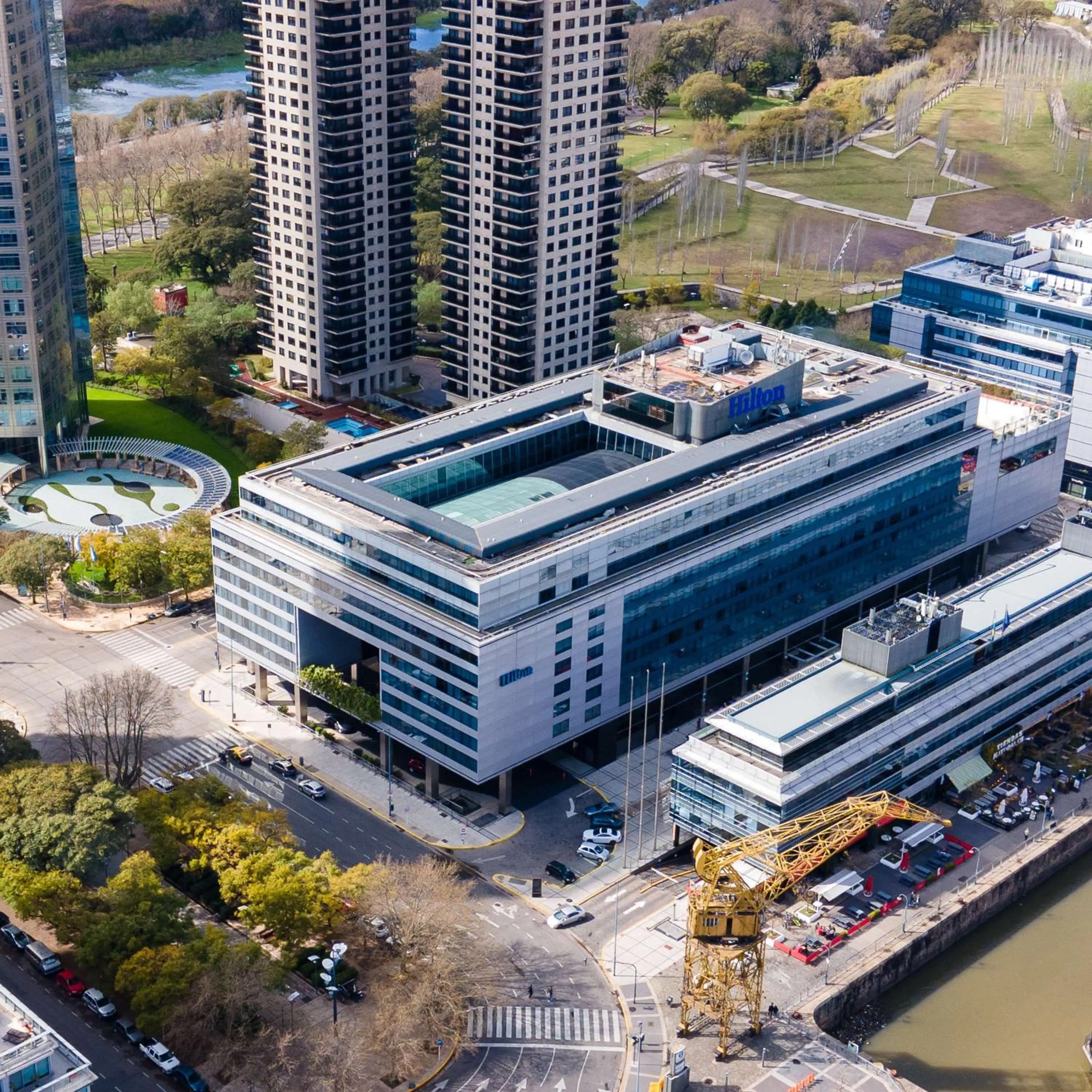 Property building in Hilton Buenos Aires