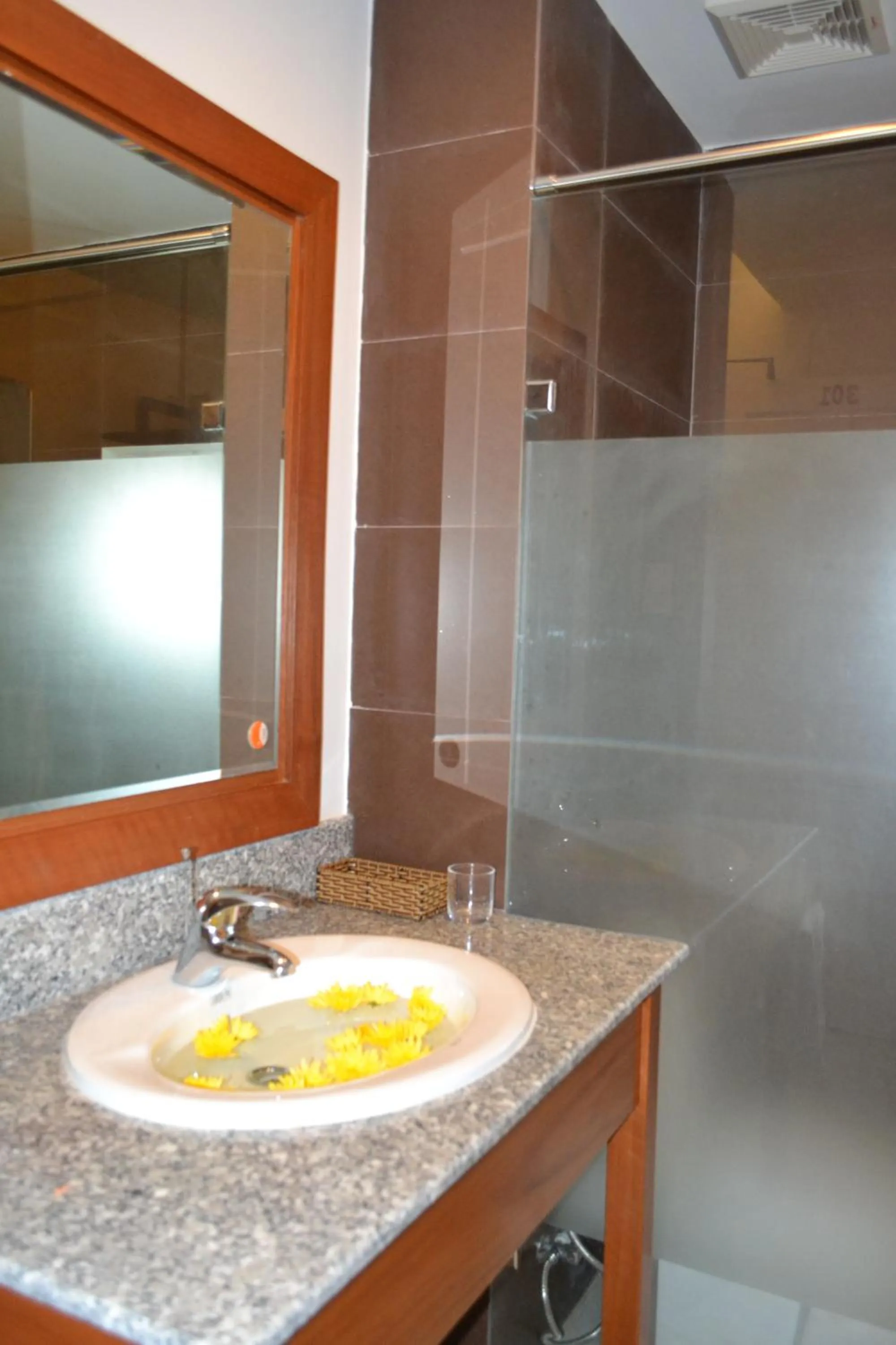 Bathroom in Nemo Hotel Danang