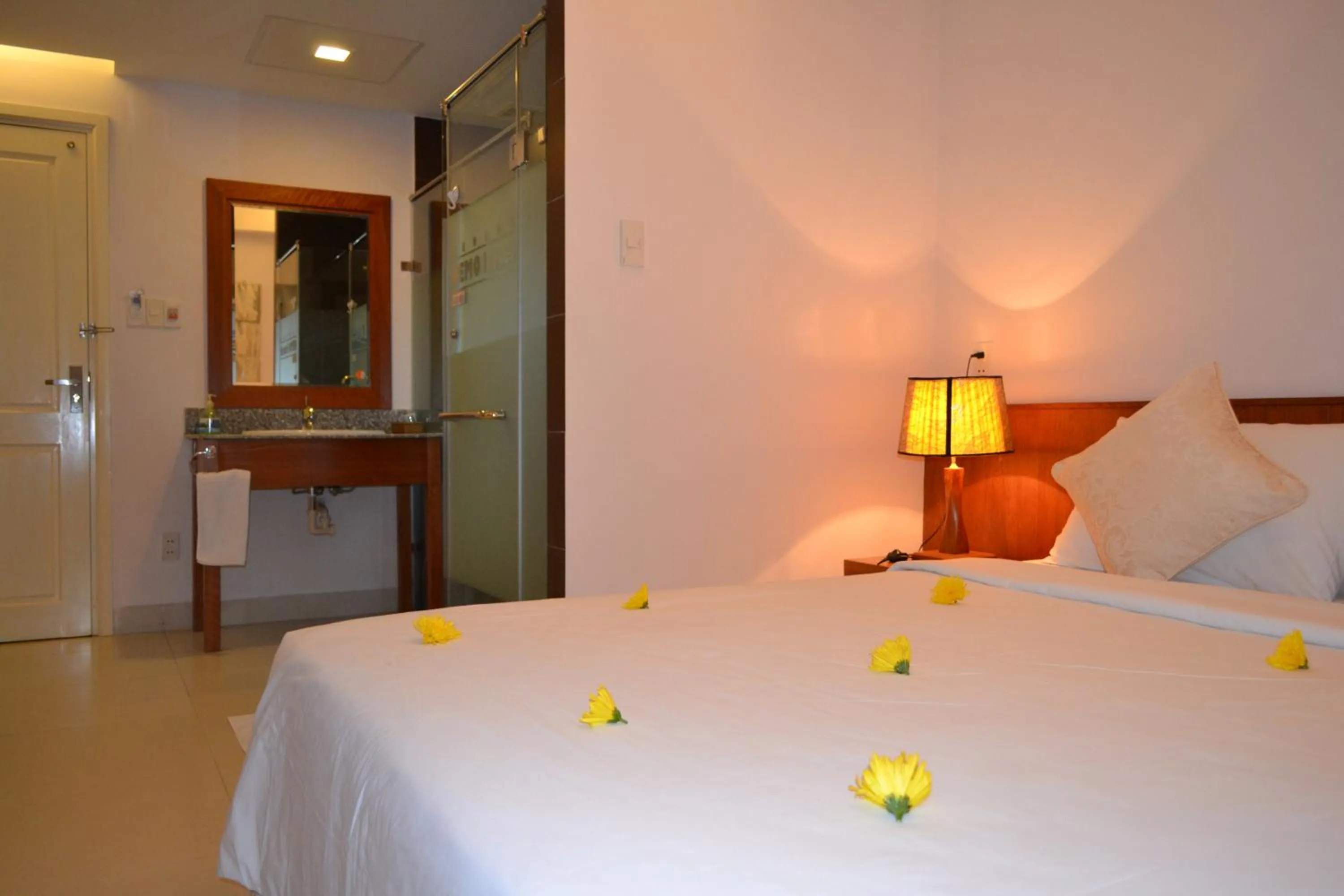 Photo of the whole room in Nemo Hotel Danang