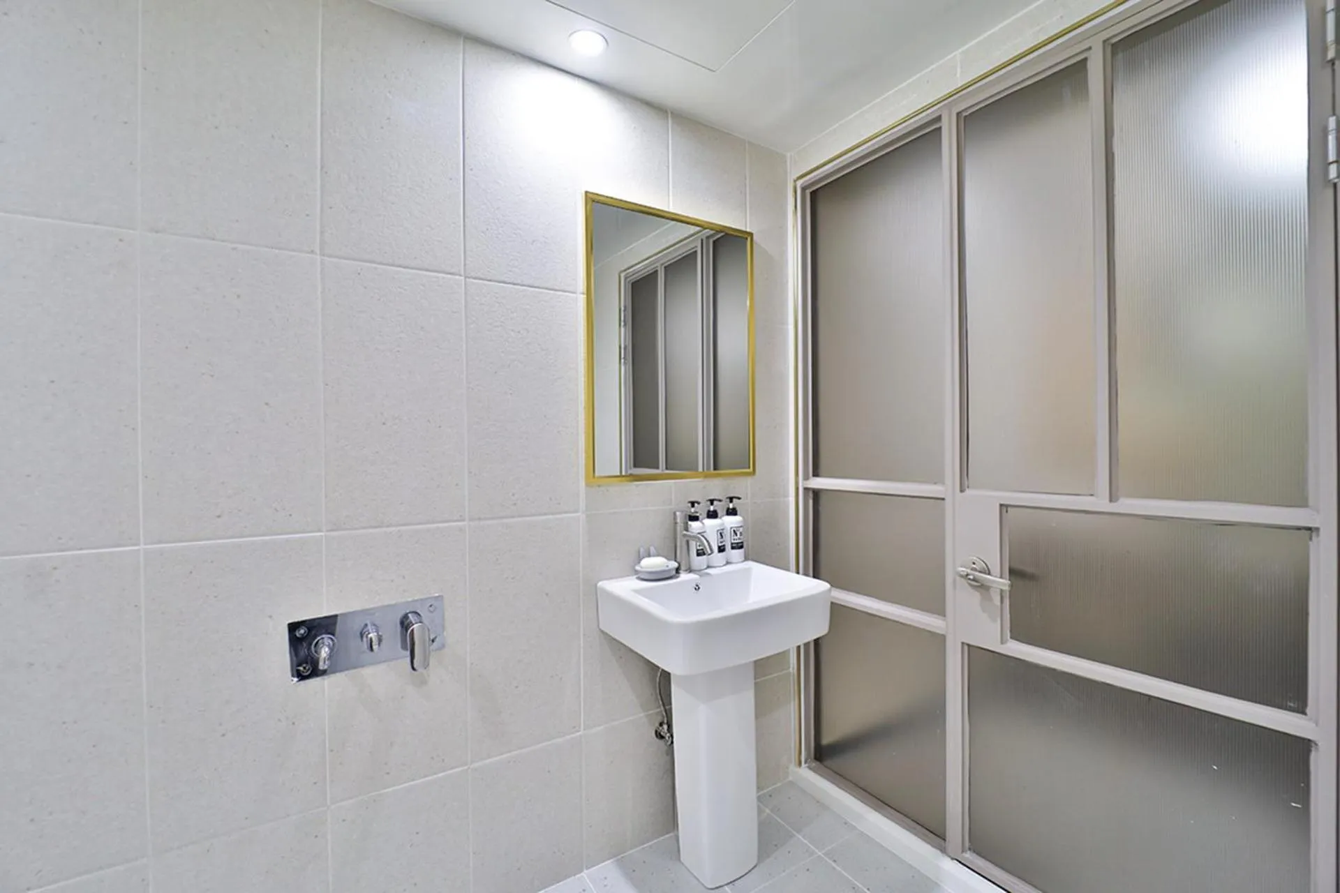 Bathroom in Calm Rest Hotel Busan Sasang