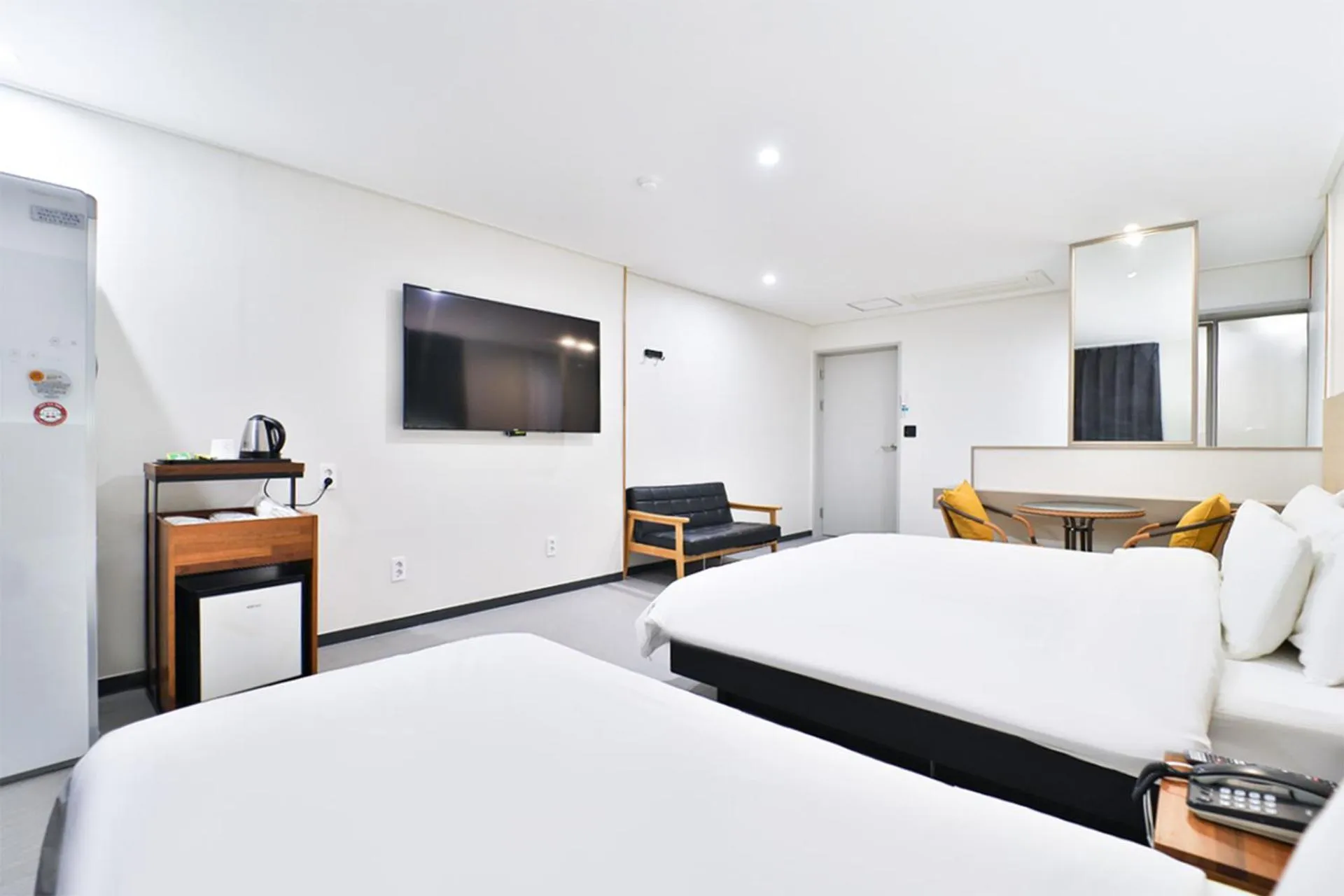 Bedroom, Bed in Calm Rest Hotel Busan Sasang